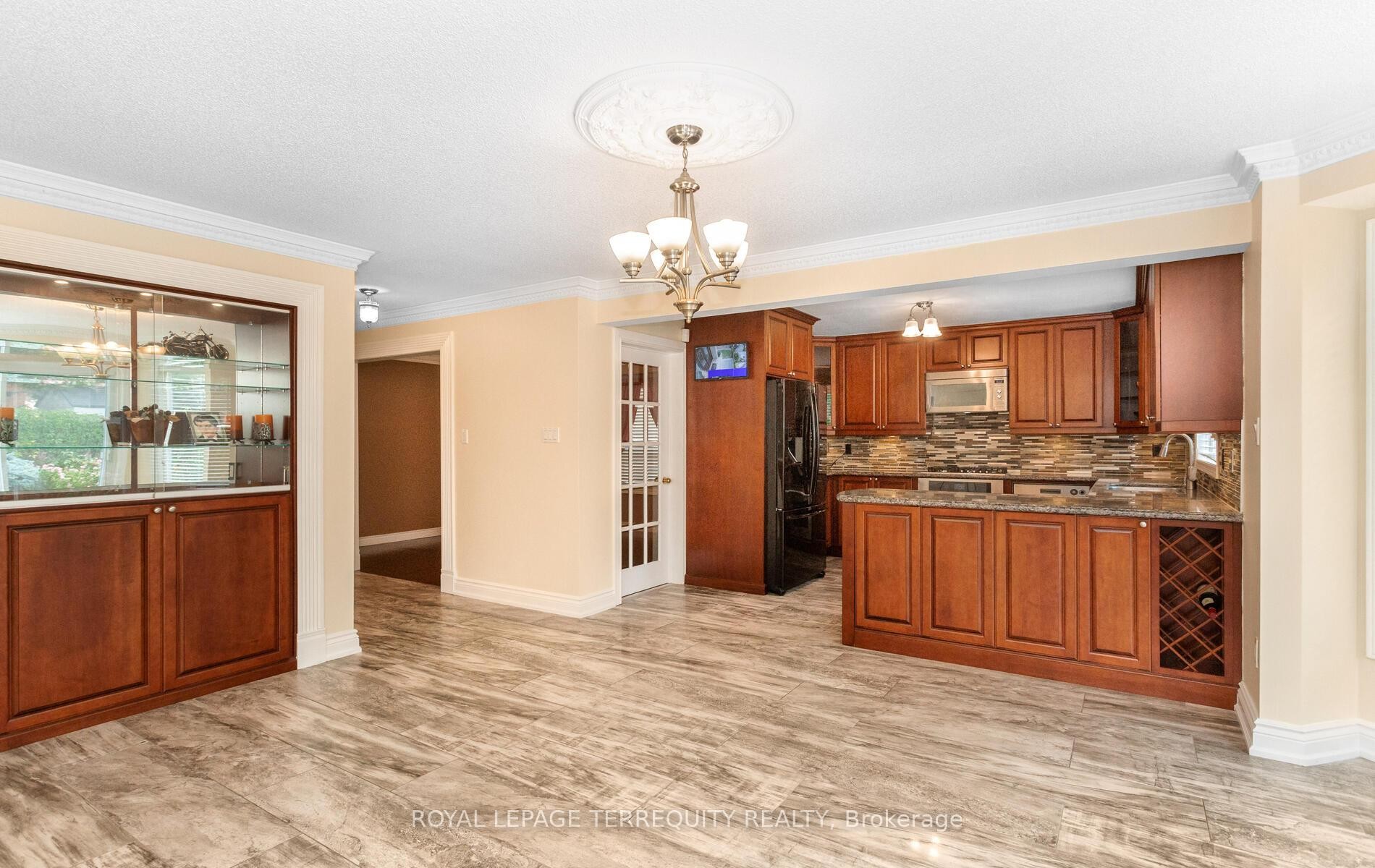 









5839


Fieldon

Road,
Mississauga,




ON
L5M 5K3

