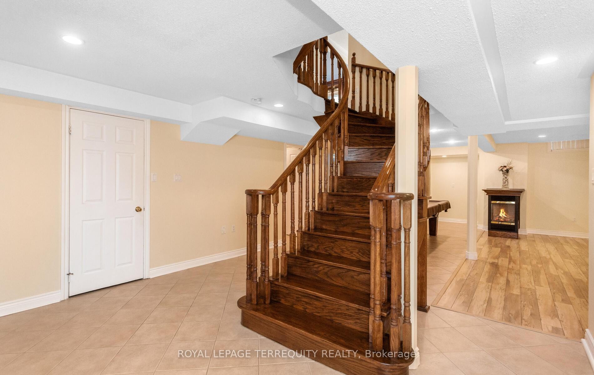 









5839


Fieldon

Road,
Mississauga,




ON
L5M 5K3

