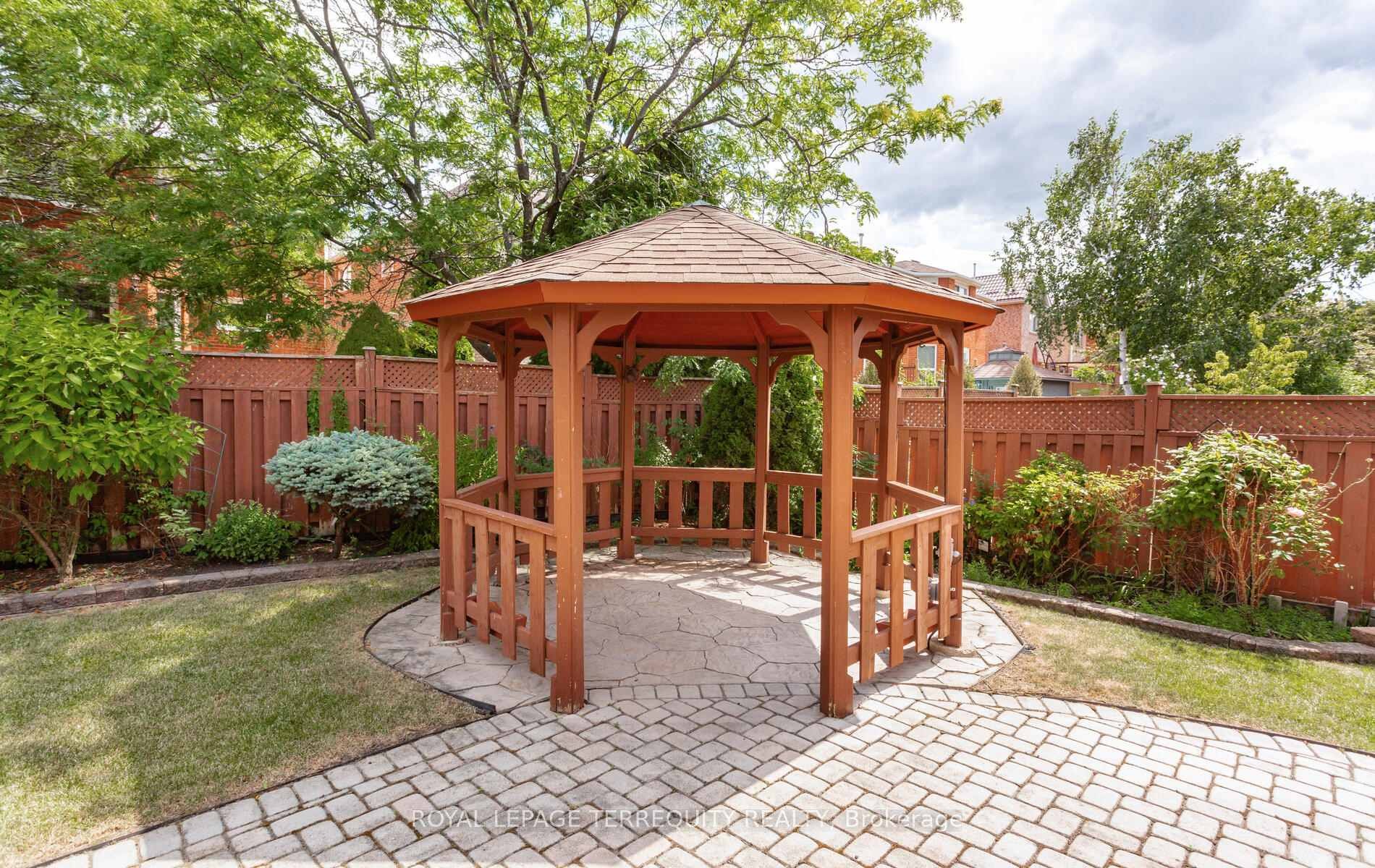 









5839


Fieldon

Road,
Mississauga,




ON
L5M 5K3

