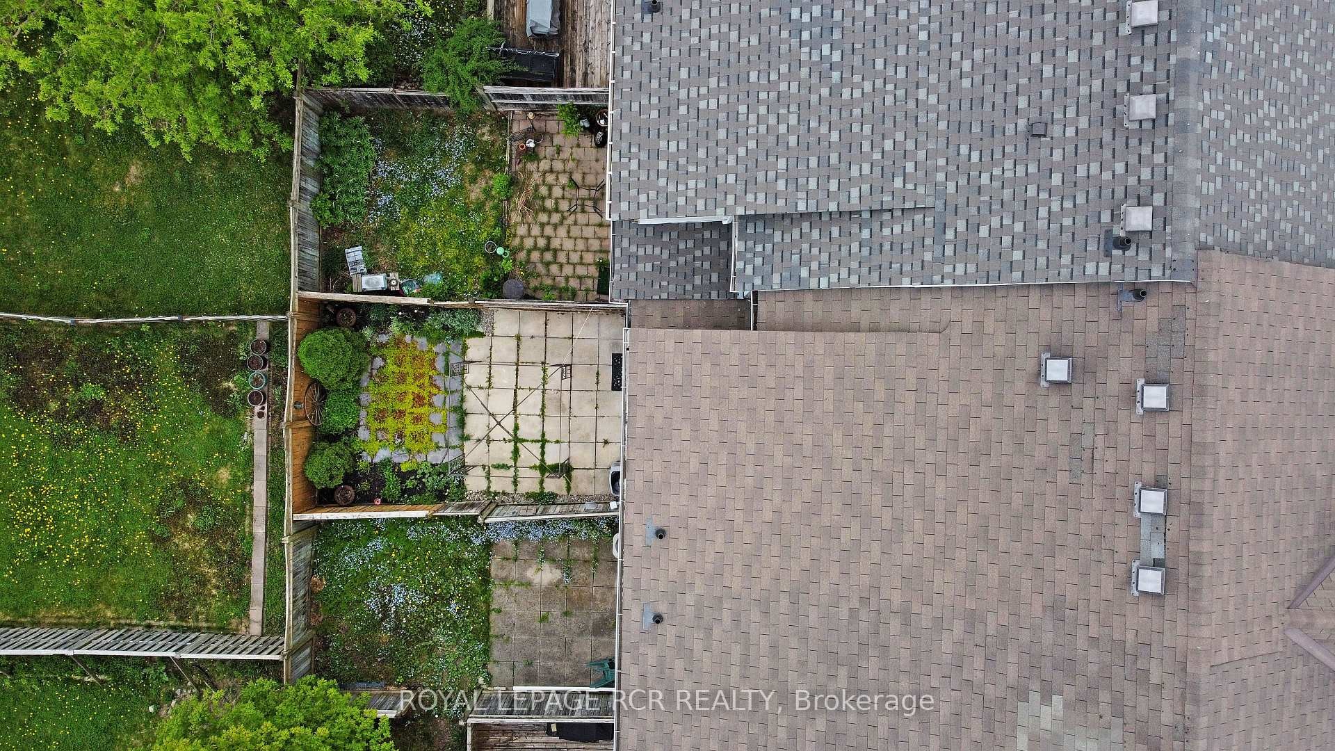 









28


Wyatt

Lane,
Aurora,




ON
L4G 7E4

