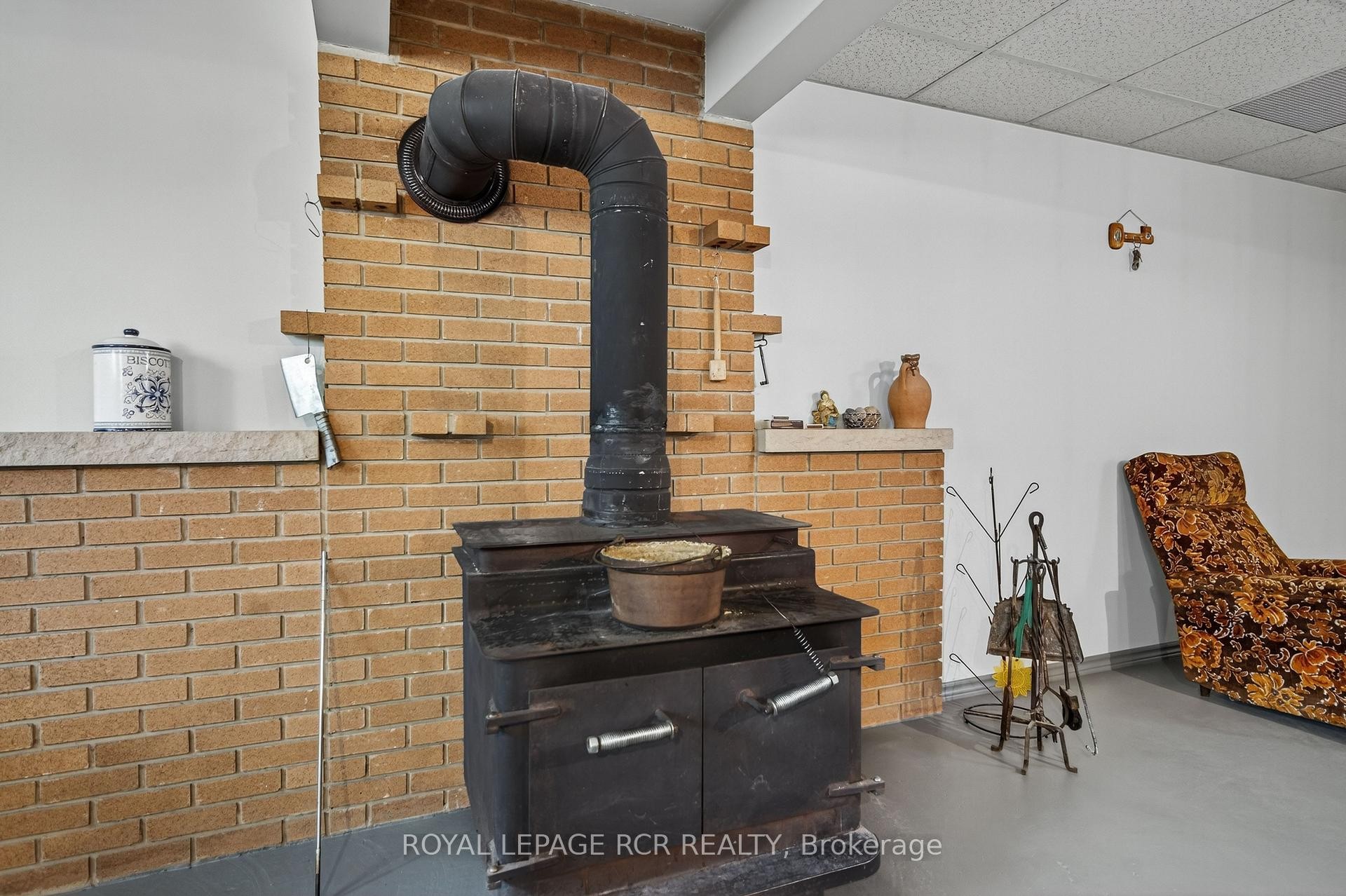 









3269


Concession 7

N/A,
Adjala-Tosorontio,







ON
L0G 1L0

