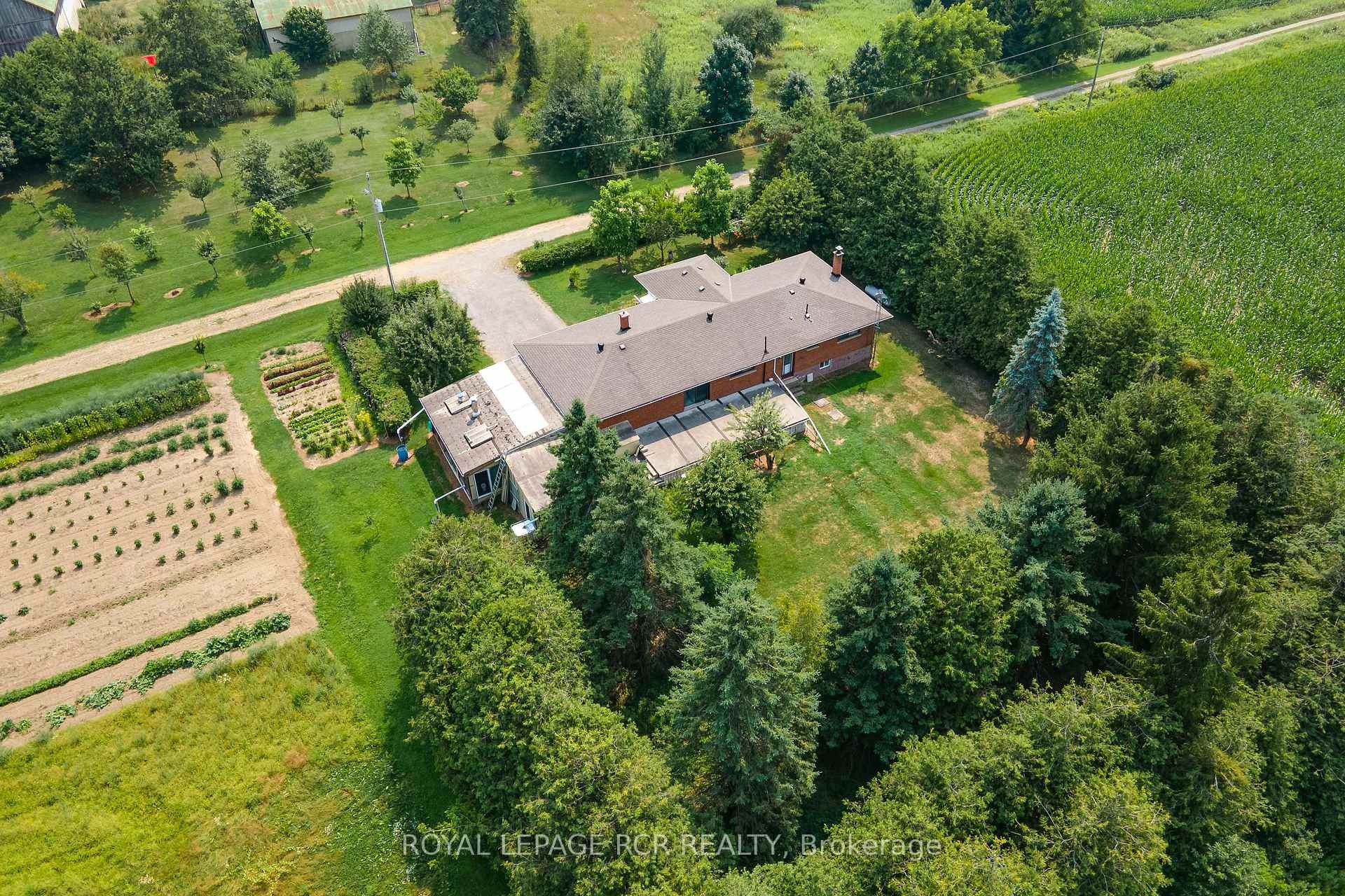 









3269


Concession 7

N/A,
Adjala-Tosorontio,







ON
L0G 1L0

