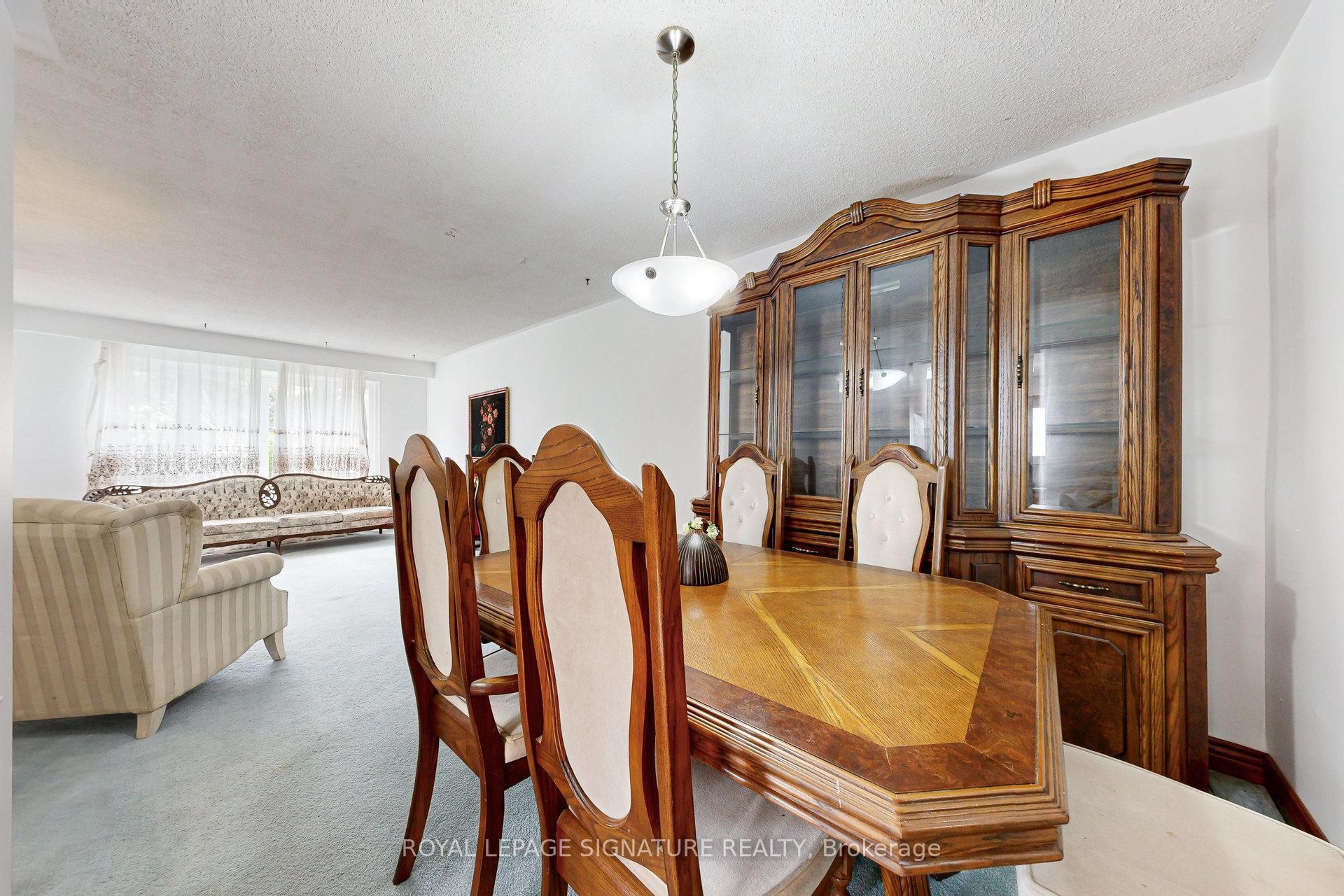 









20


Sexton

Crescent,
Toronto,




ON
M2H 2L5

