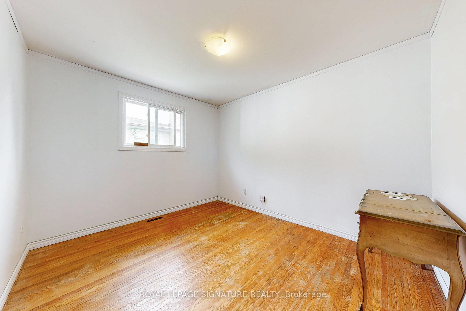 









20


Sexton

Crescent,
Toronto,




ON
M2H 2L5

