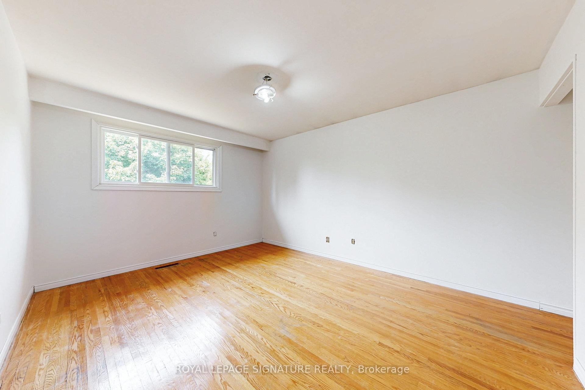 









20


Sexton

Crescent,
Toronto,




ON
M2H 2L5

