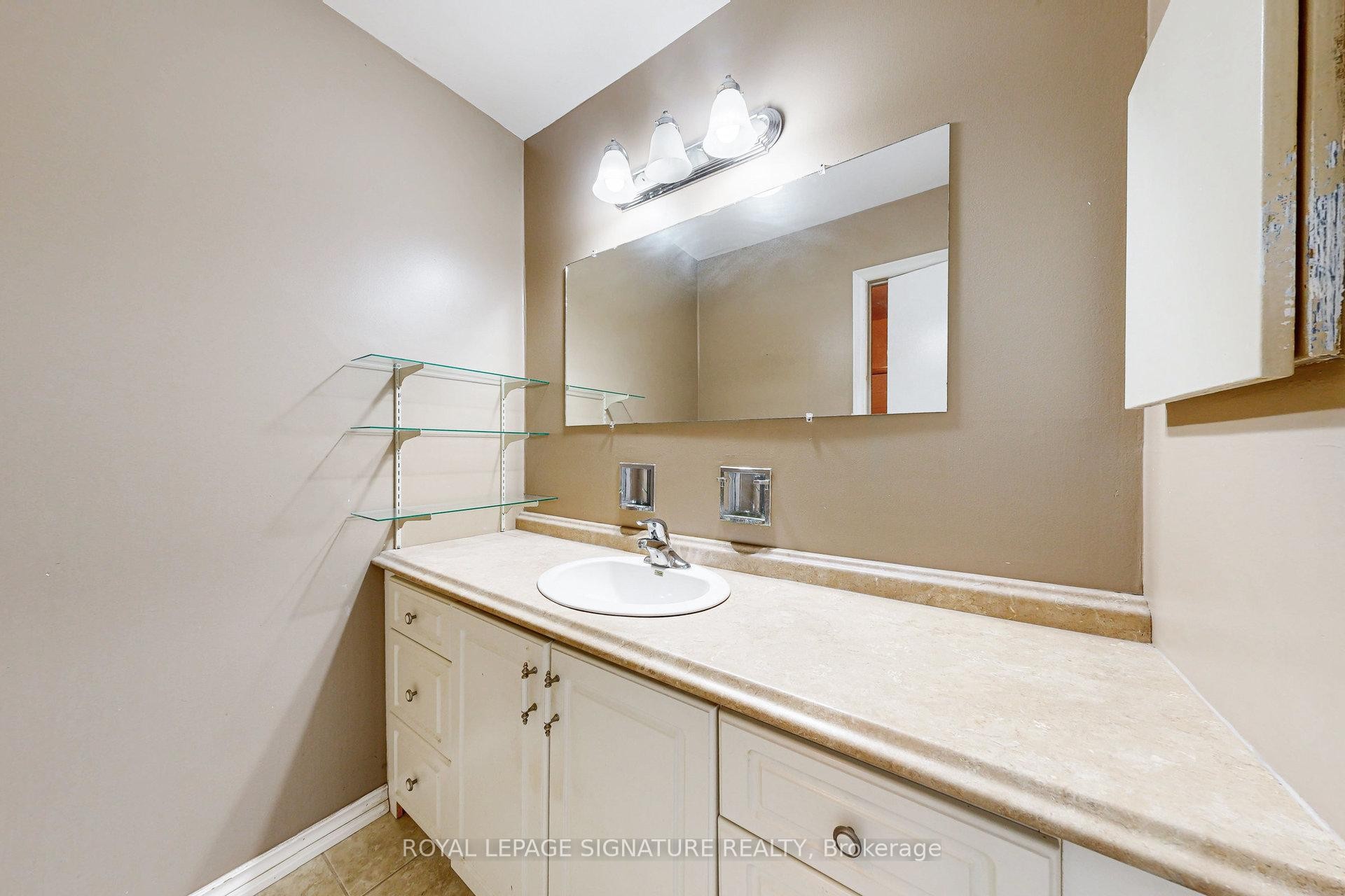 









20


Sexton

Crescent,
Toronto,




ON
M2H 2L5

