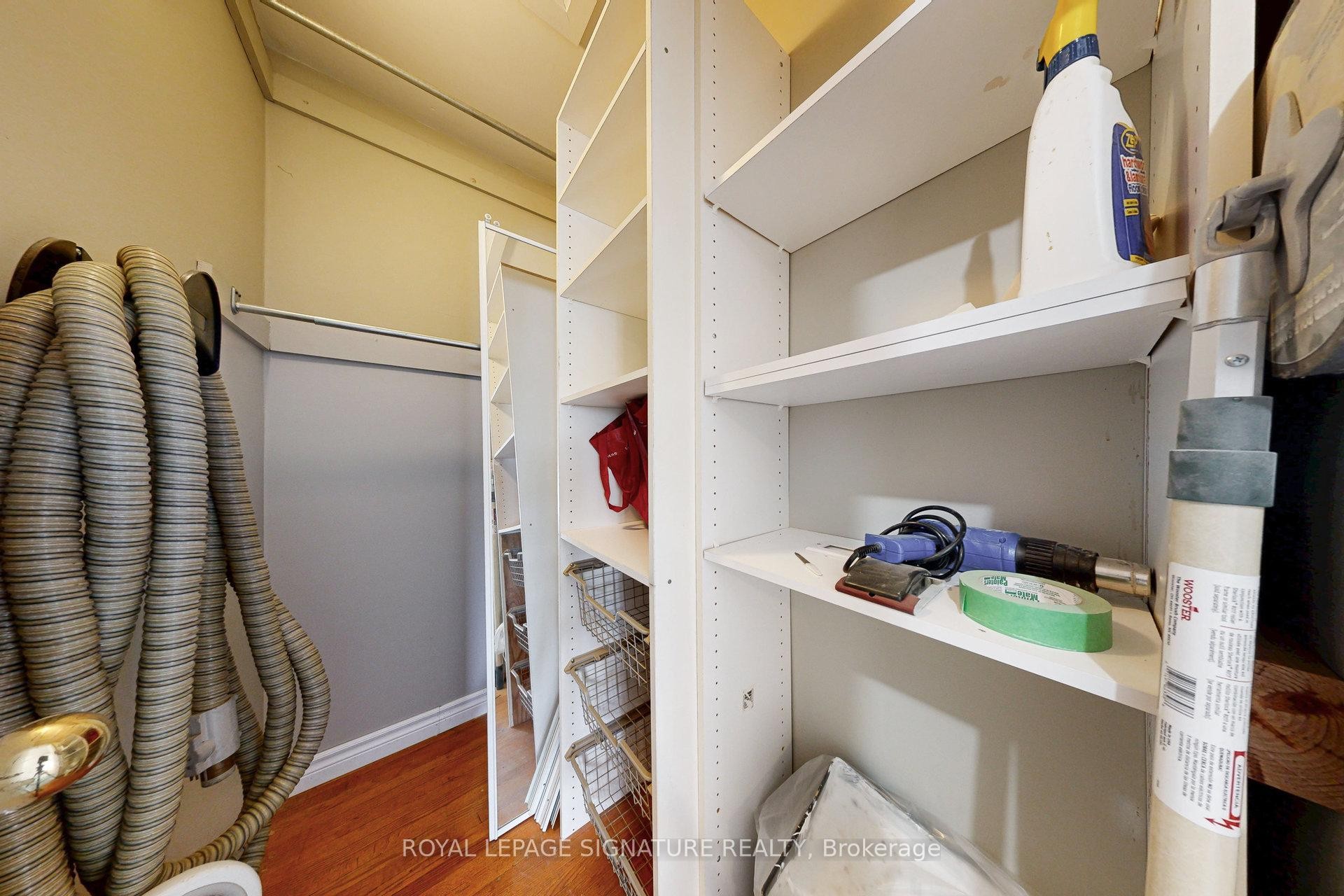 









20


Sexton

Crescent,
Toronto,




ON
M2H 2L5

