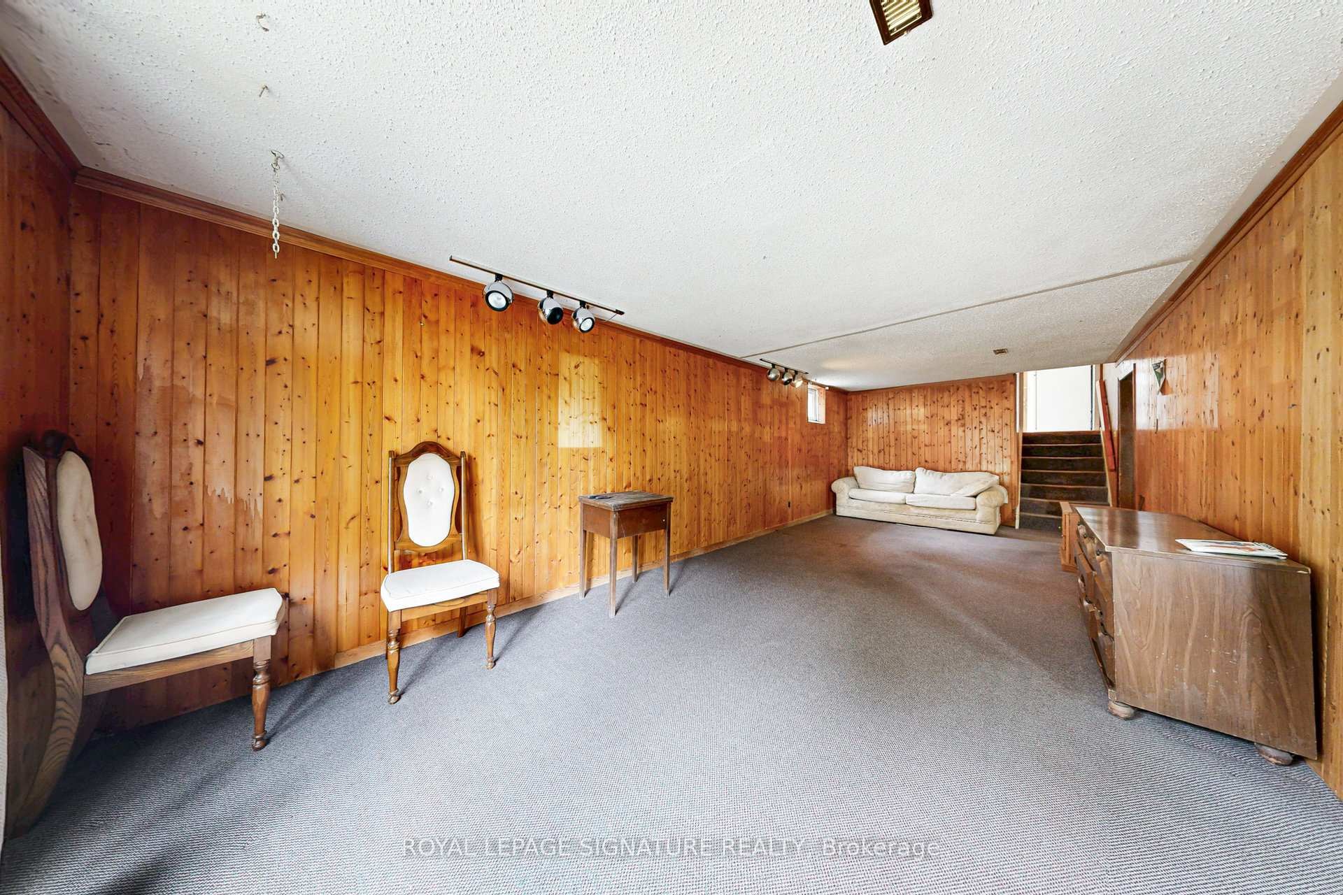 









20


Sexton

Crescent,
Toronto,




ON
M2H 2L5

