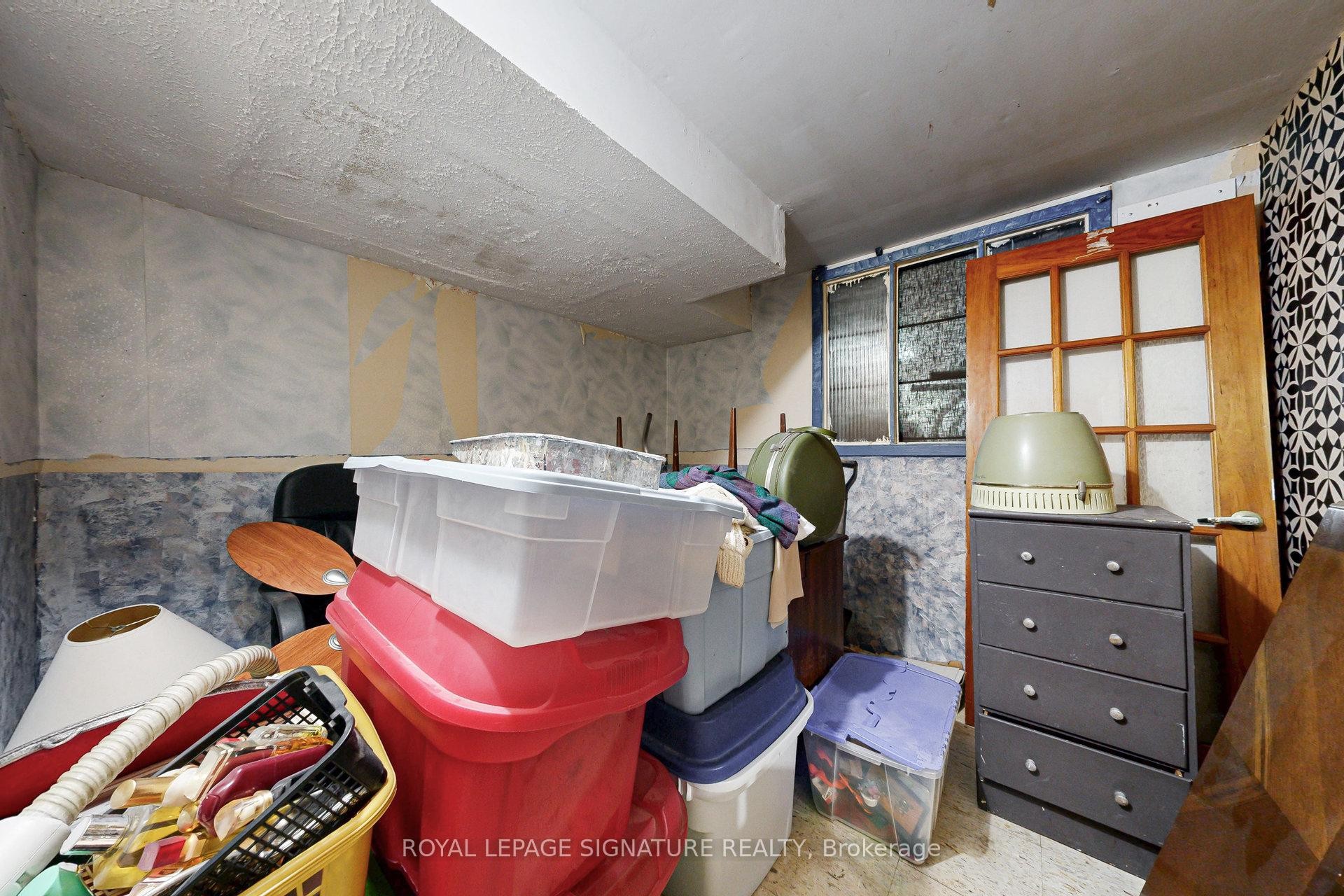 









20


Sexton

Crescent,
Toronto,




ON
M2H 2L5

