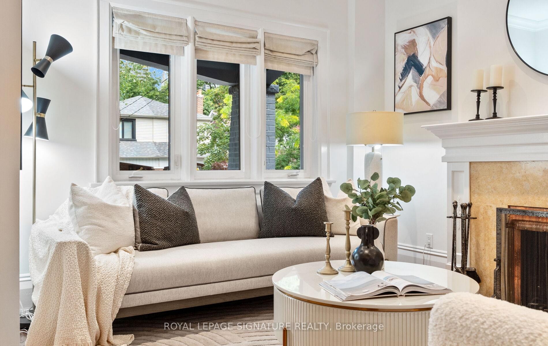 









45


Hillsdale

Avenue West,
Toronto,




ON
M5P 1E9

