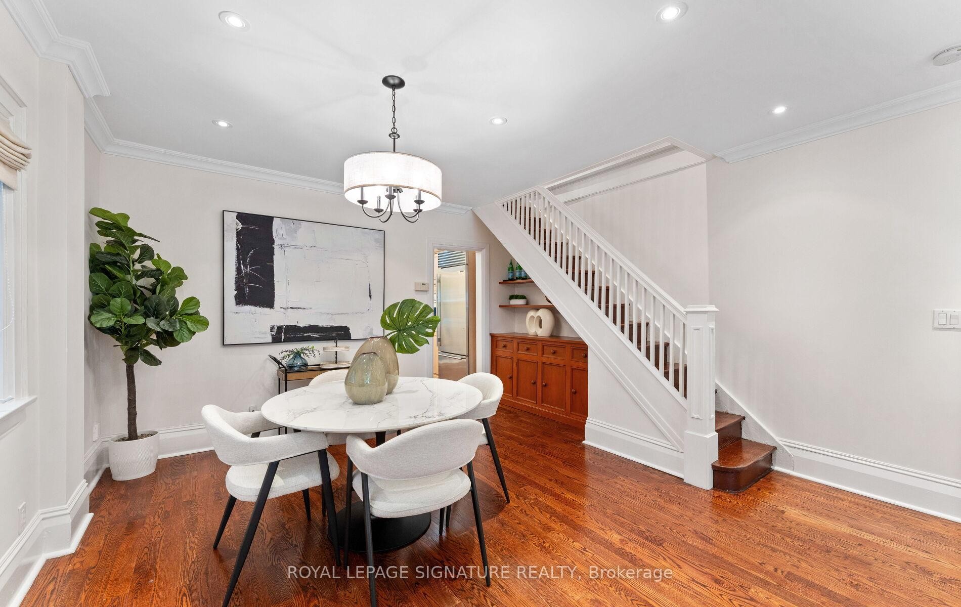 









45


Hillsdale

Avenue West,
Toronto,




ON
M5P 1E9

