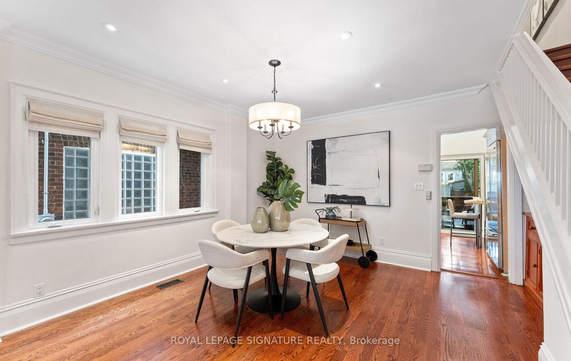 









45


Hillsdale

Avenue West,
Toronto,




ON
M5P 1E9

