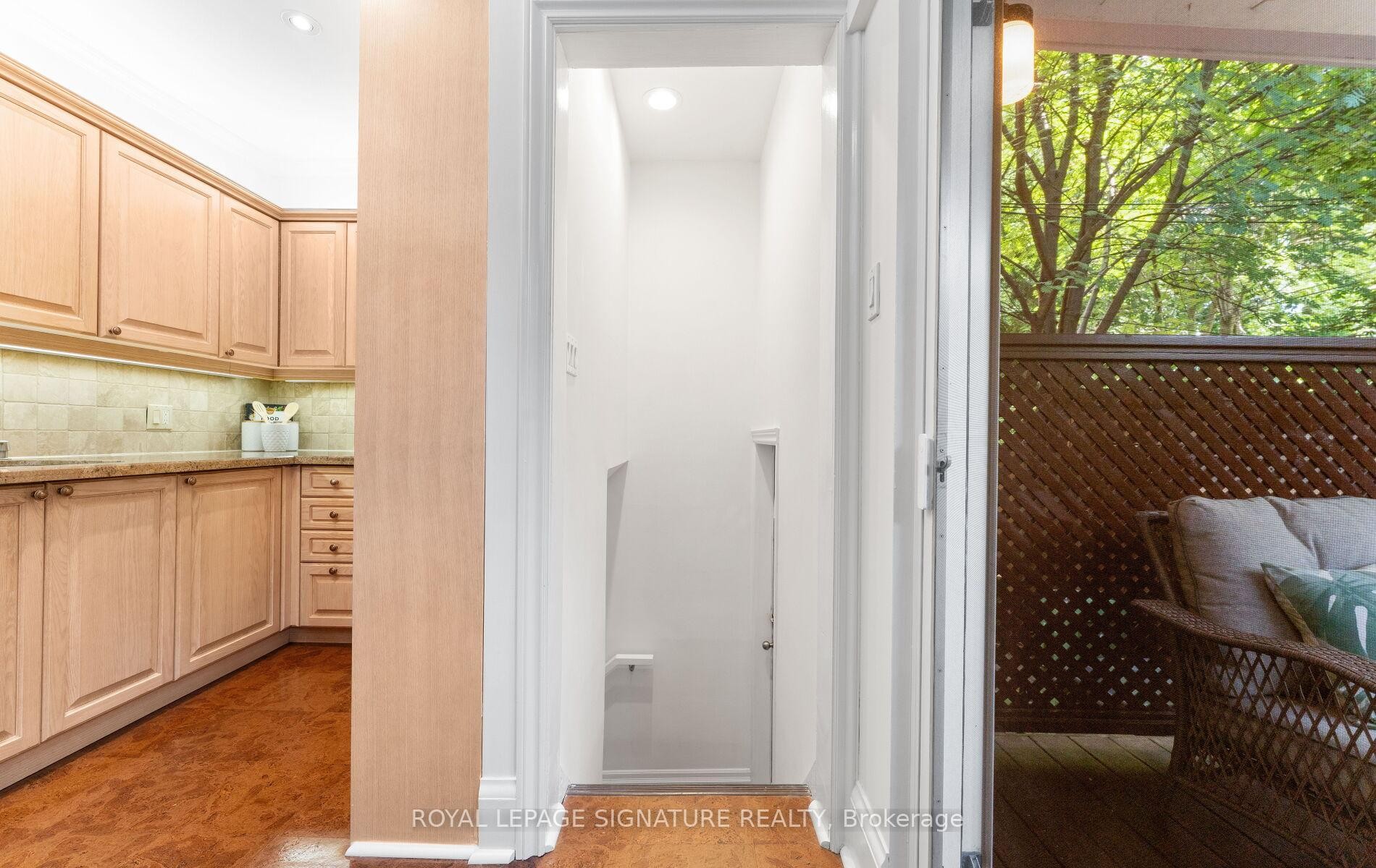









45


Hillsdale

Avenue West,
Toronto,




ON
M5P 1E9

