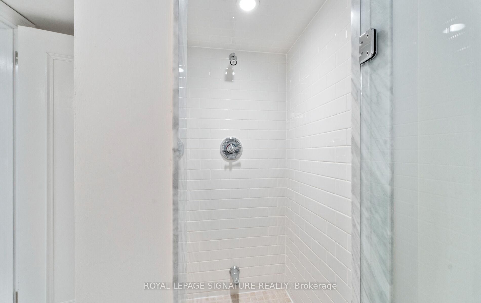 









45


Hillsdale

Avenue West,
Toronto,




ON
M5P 1E9


