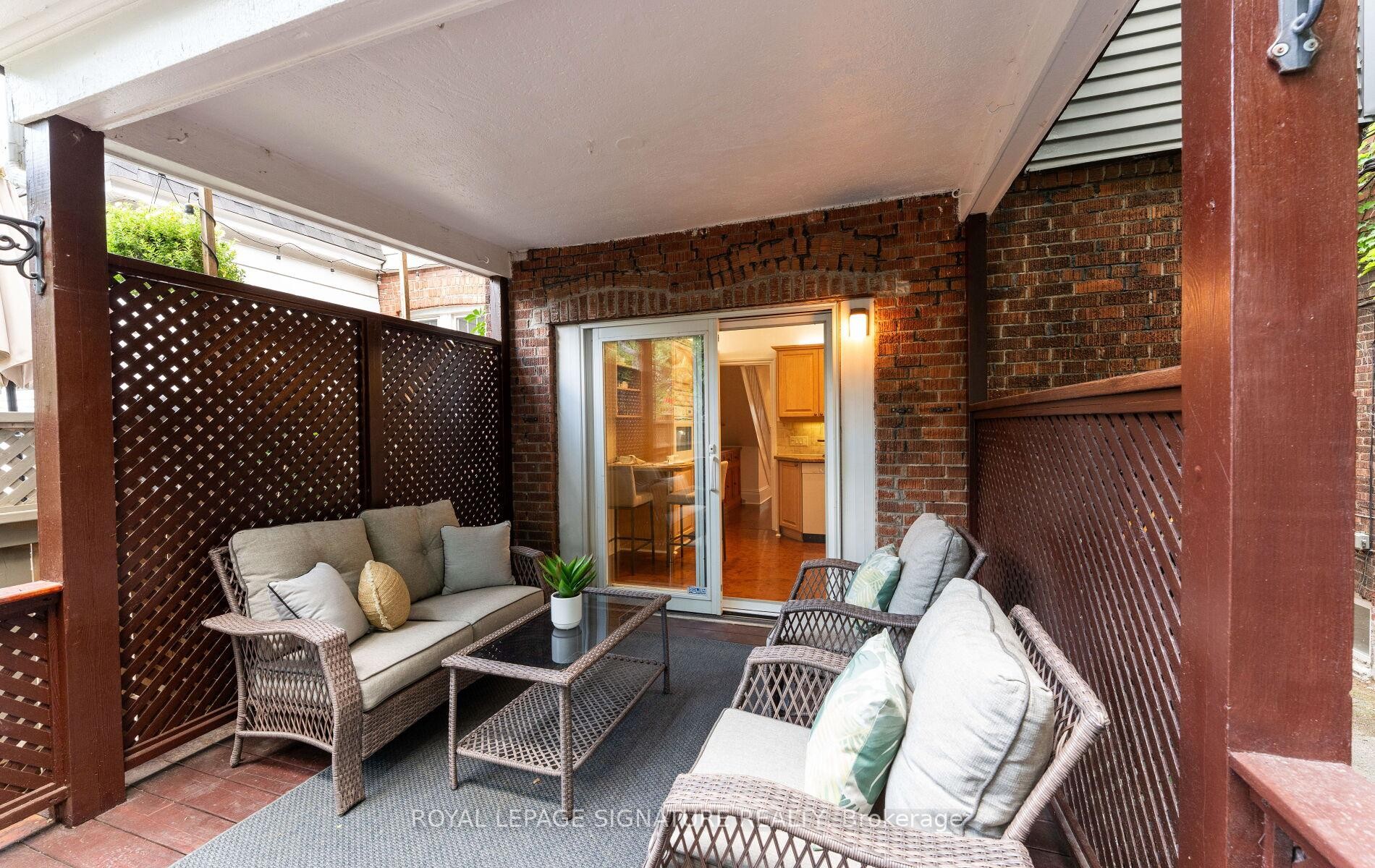 









45


Hillsdale

Avenue West,
Toronto,




ON
M5P 1E9

