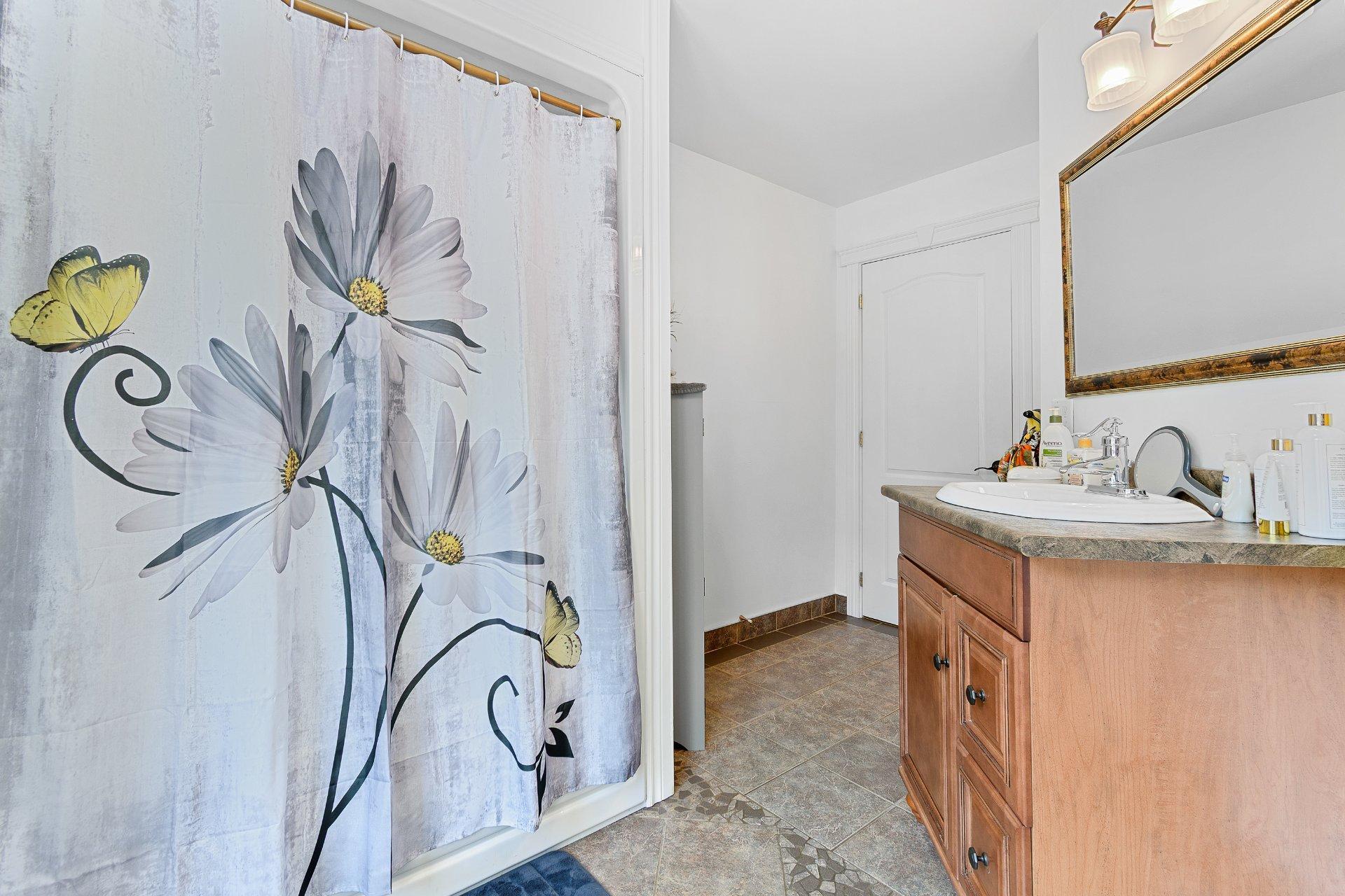 









447


Ch. du Vieux-Moulin

,
Bryson,




QC
J0X1H0

