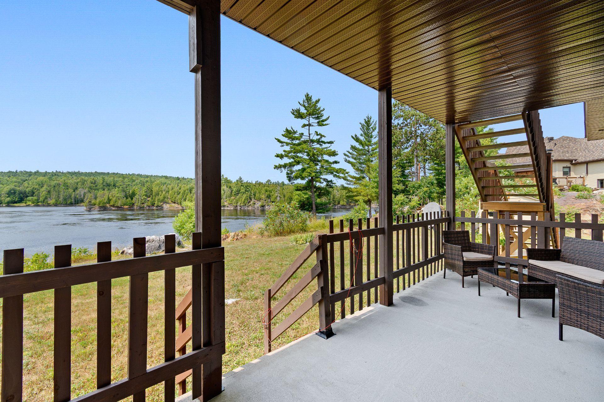 









447


Ch. du Vieux-Moulin

,
Bryson,




QC
J0X1H0

