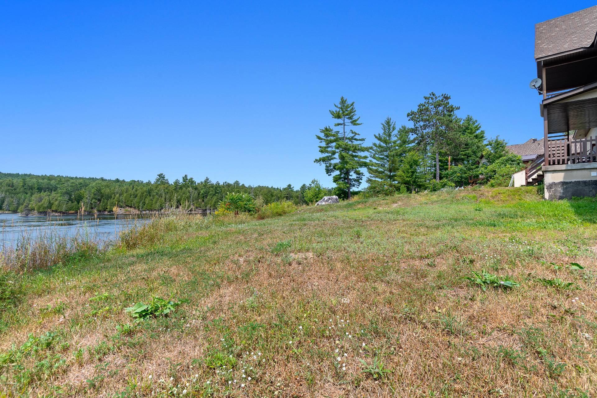 









447


Ch. du Vieux-Moulin

,
Bryson,




QC
J0X1H0


