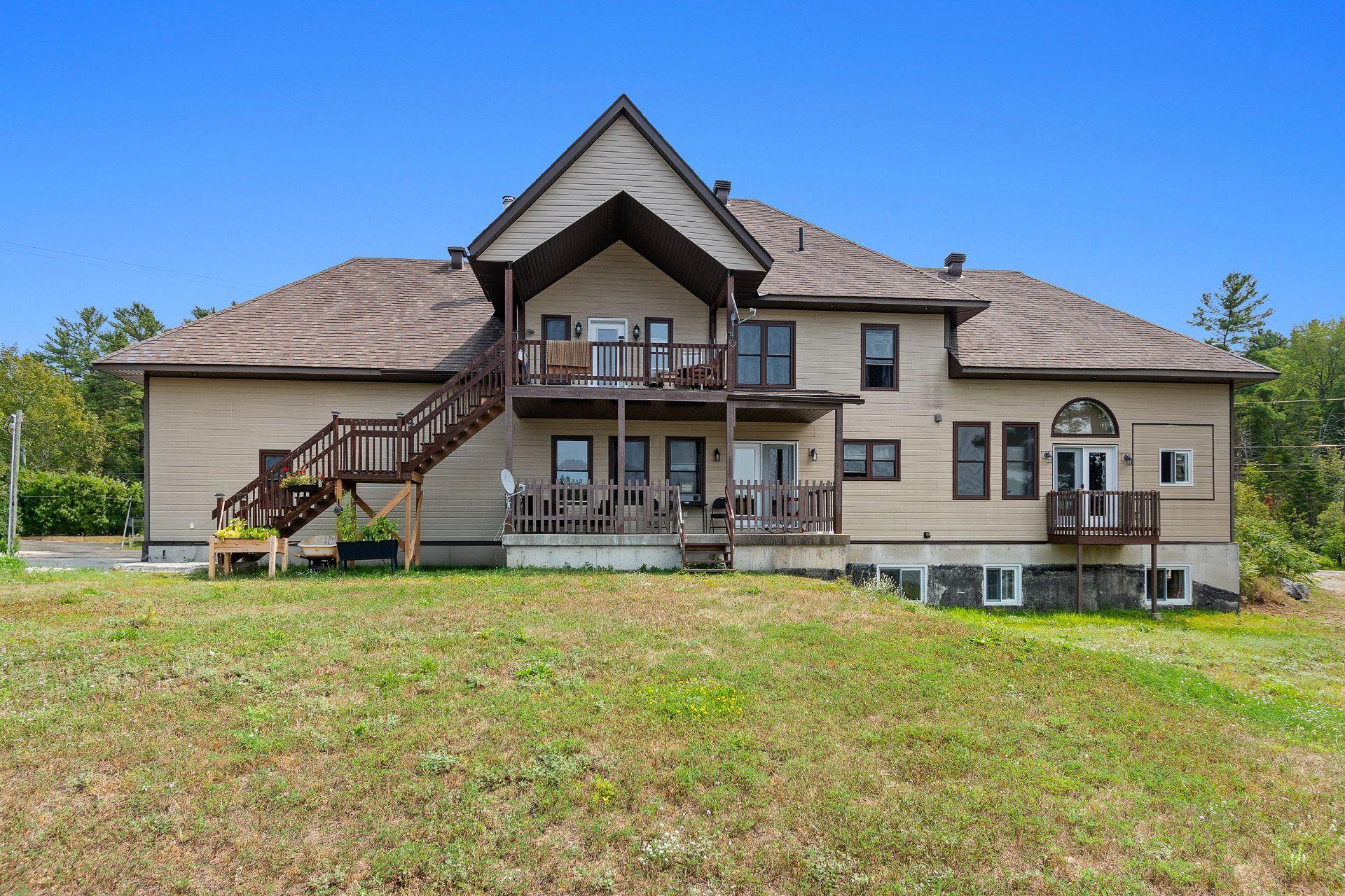 









447


Ch. du Vieux-Moulin

,
Bryson,




QC
J0X1H0


