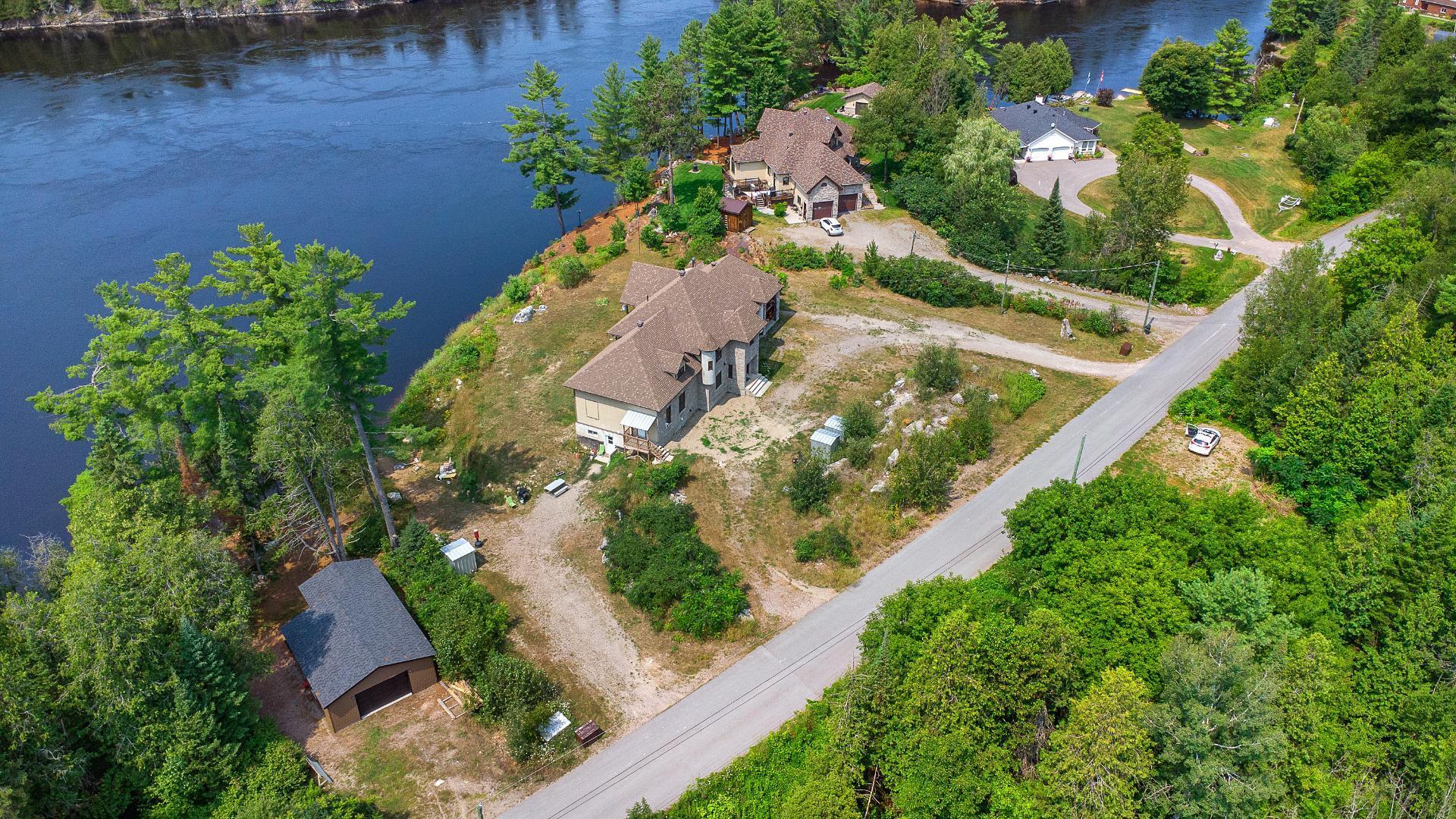 









447


Ch. du Vieux-Moulin

,
Bryson,




QC
J0X1H0

