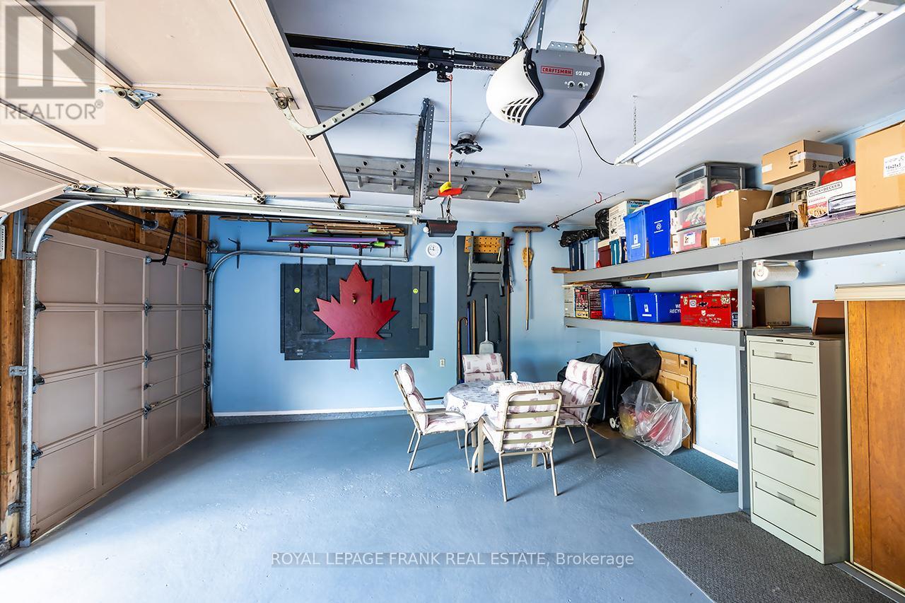 












65 GARDEN STREET

,
Whitby (Downtown Whitby),




Ontario
L1N9E7

