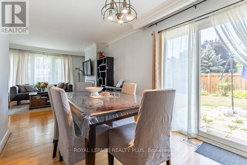 












431 SHERIN DRIVE

,
Oakville,




Ontario
L6L4J4

