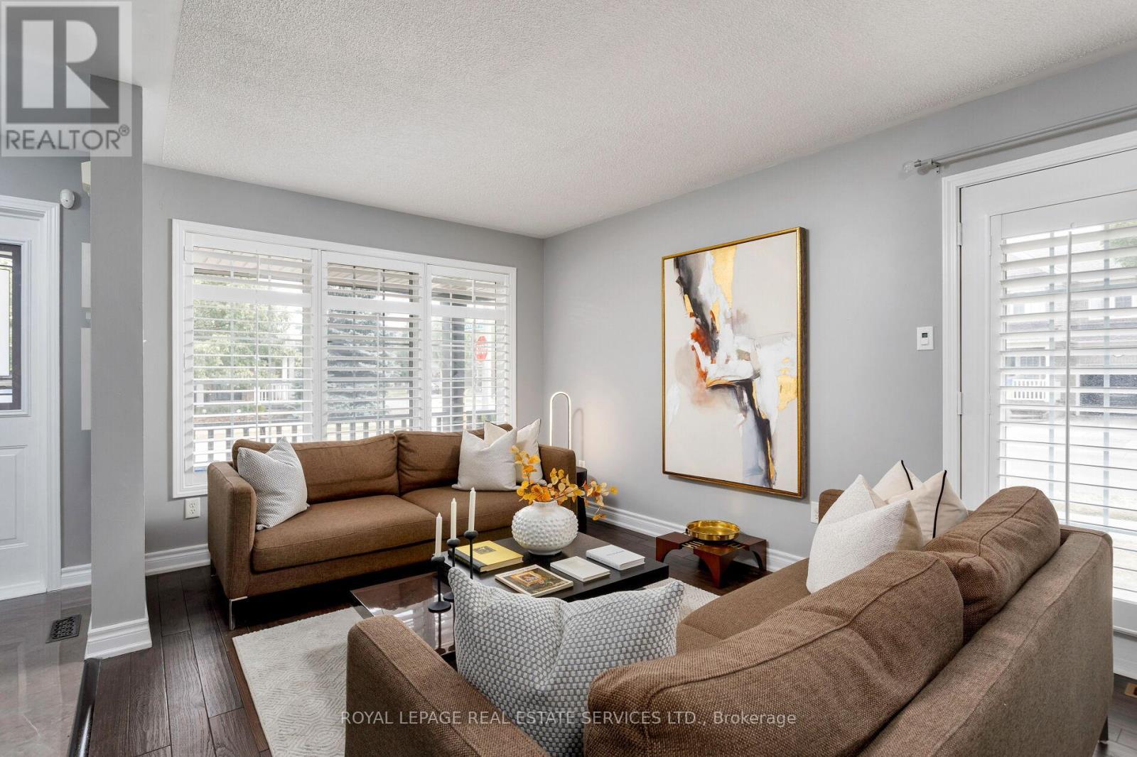 












1359 RIDGEBANK DRIVE

,
Oakville,




Ontario
L6M4A5

