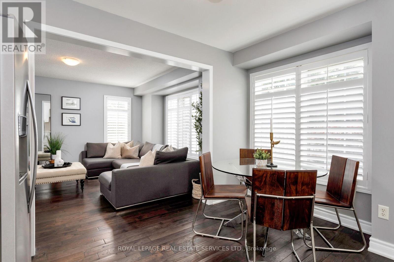 












1359 RIDGEBANK DRIVE

,
Oakville,




Ontario
L6M4A5

