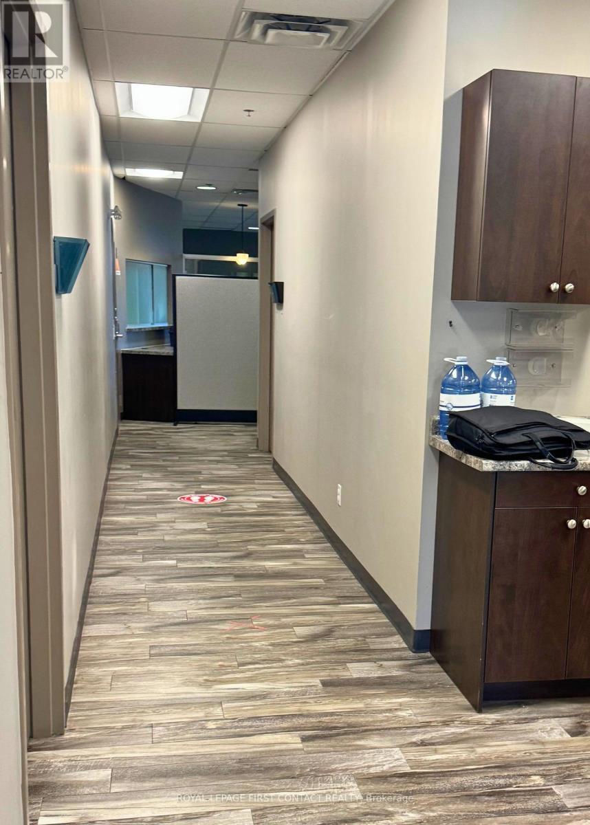 












201 - 11 LAKESIDE TERRACE

,
Barrie,




Ontario
L4M0H9

