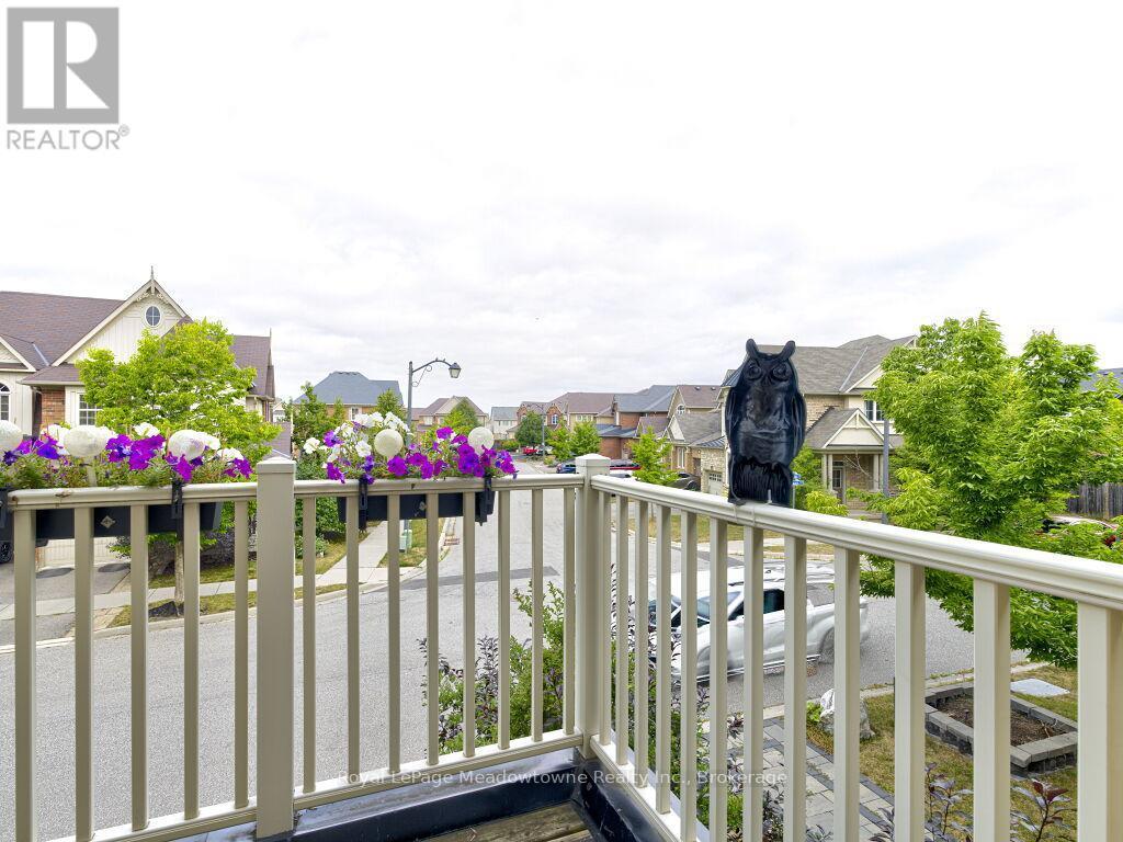 












220 MAGURN GATE

,
Milton (HA Harrison),




Ontario
L9T7B4

