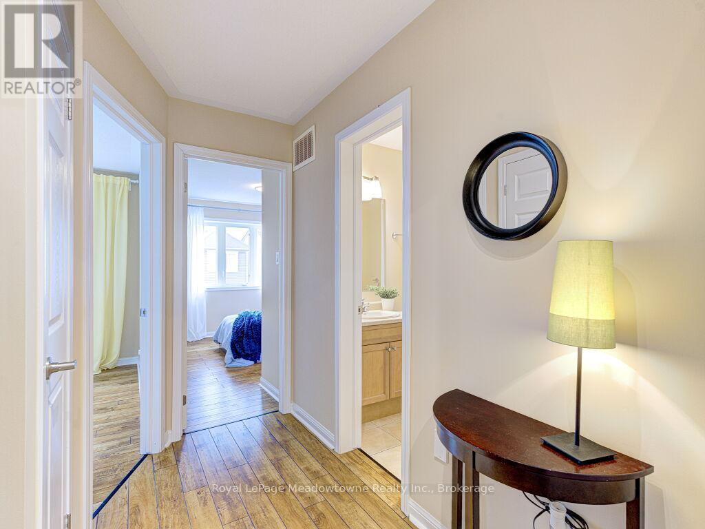 












220 MAGURN GATE

,
Milton (HA Harrison),




Ontario
L9T7B4

