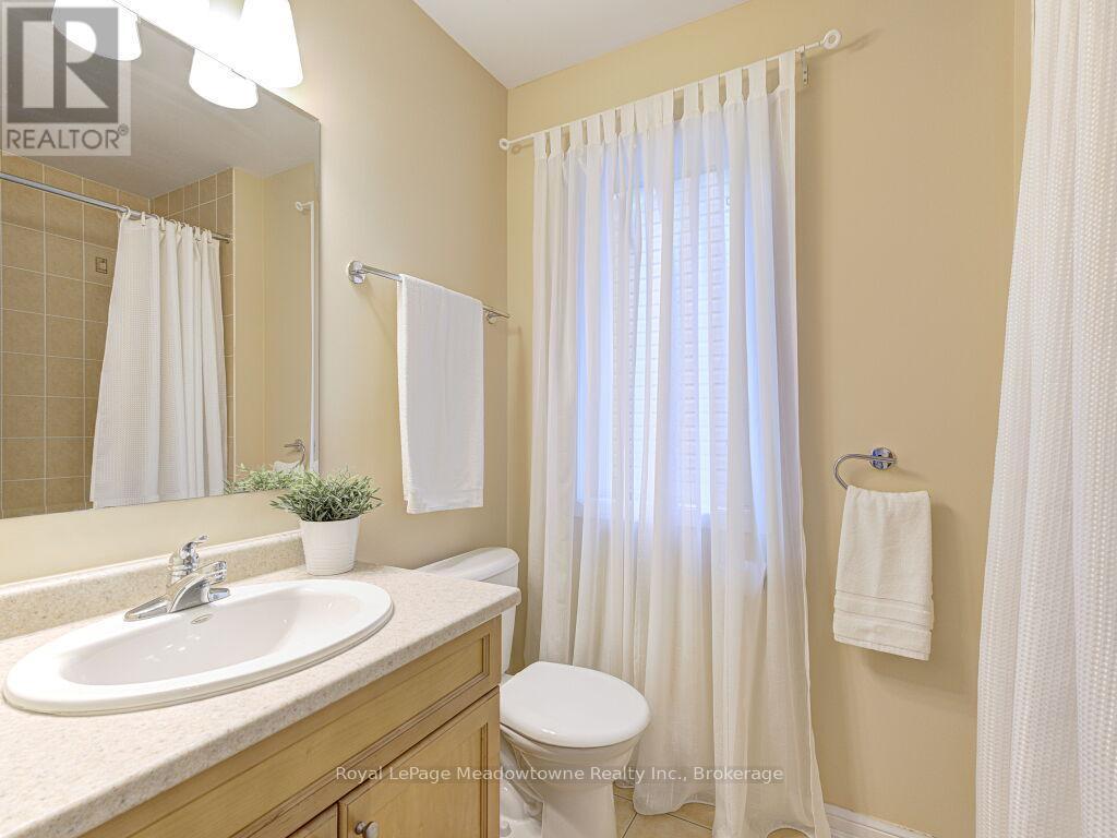 












220 MAGURN GATE

,
Milton (HA Harrison),




Ontario
L9T7B4

