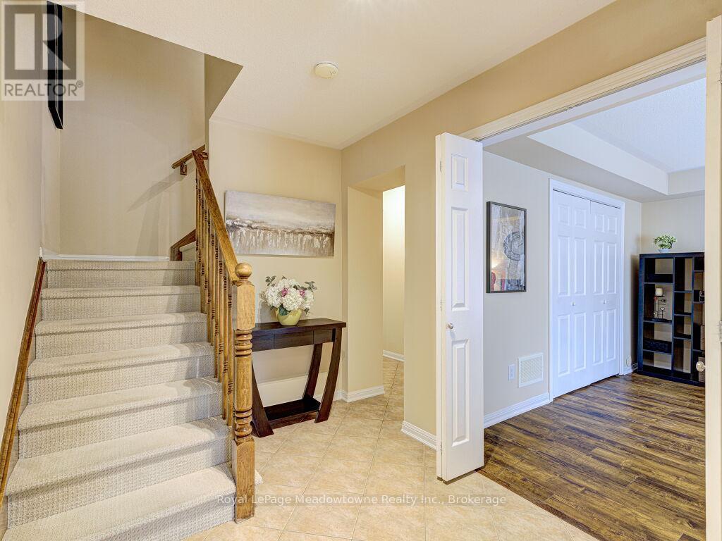 












220 MAGURN GATE

,
Milton (HA Harrison),




Ontario
L9T7B4

