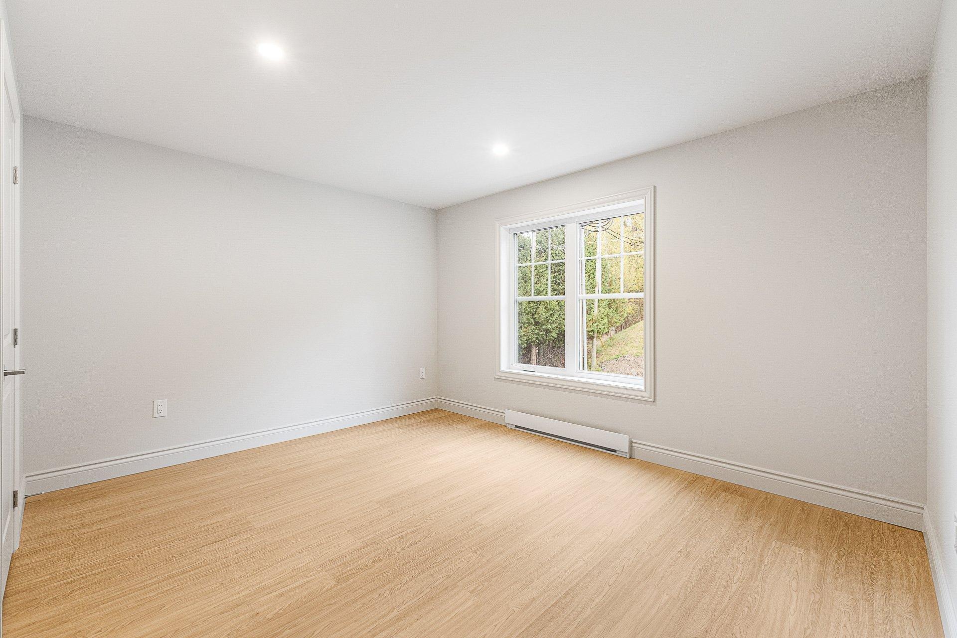 









977


Ch. Massawippi

, 5,
North Hatley,




QC
J0B2C0

