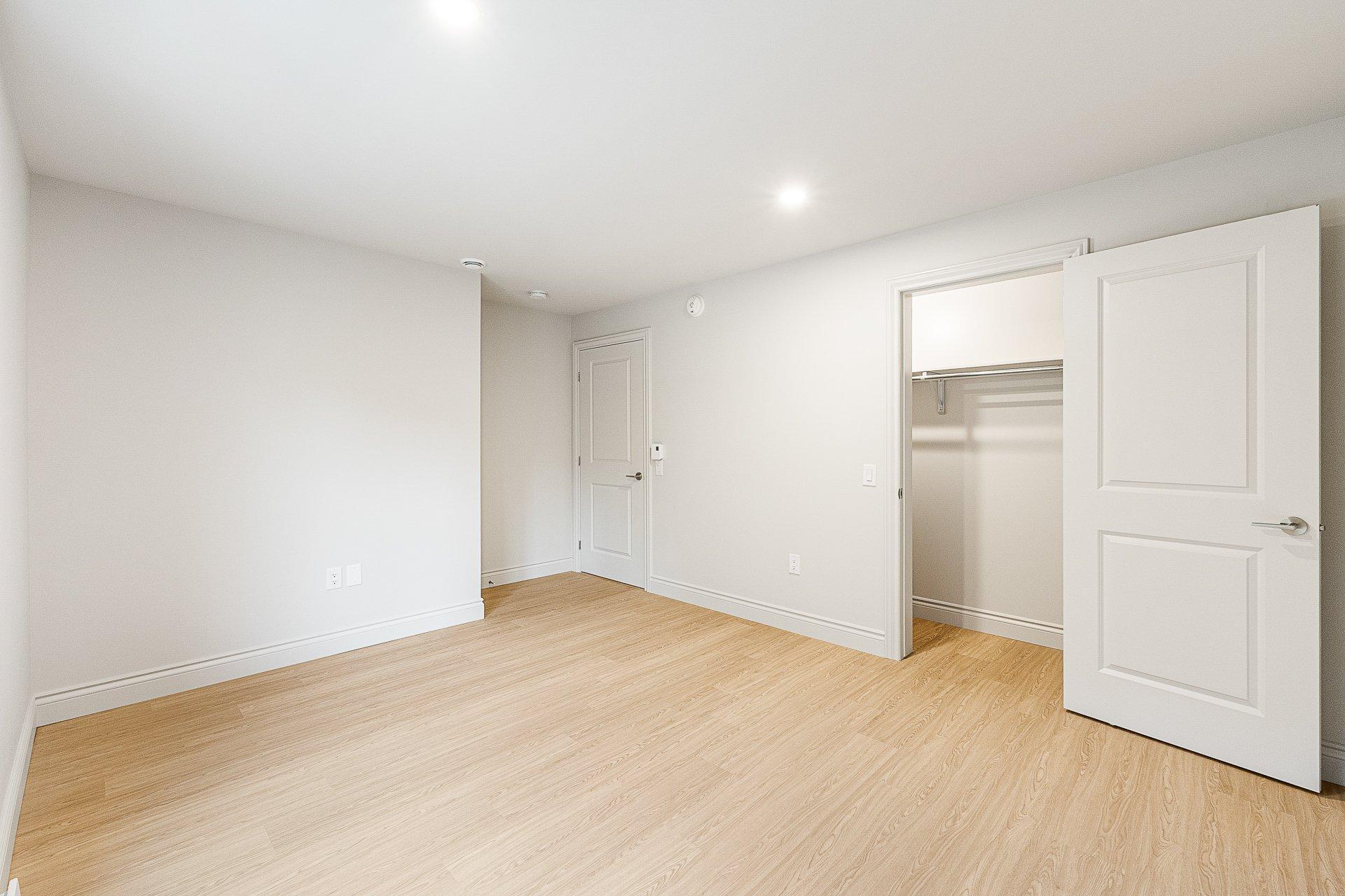 









977


Ch. Massawippi

, 5,
North Hatley,




QC
J0B2C0

