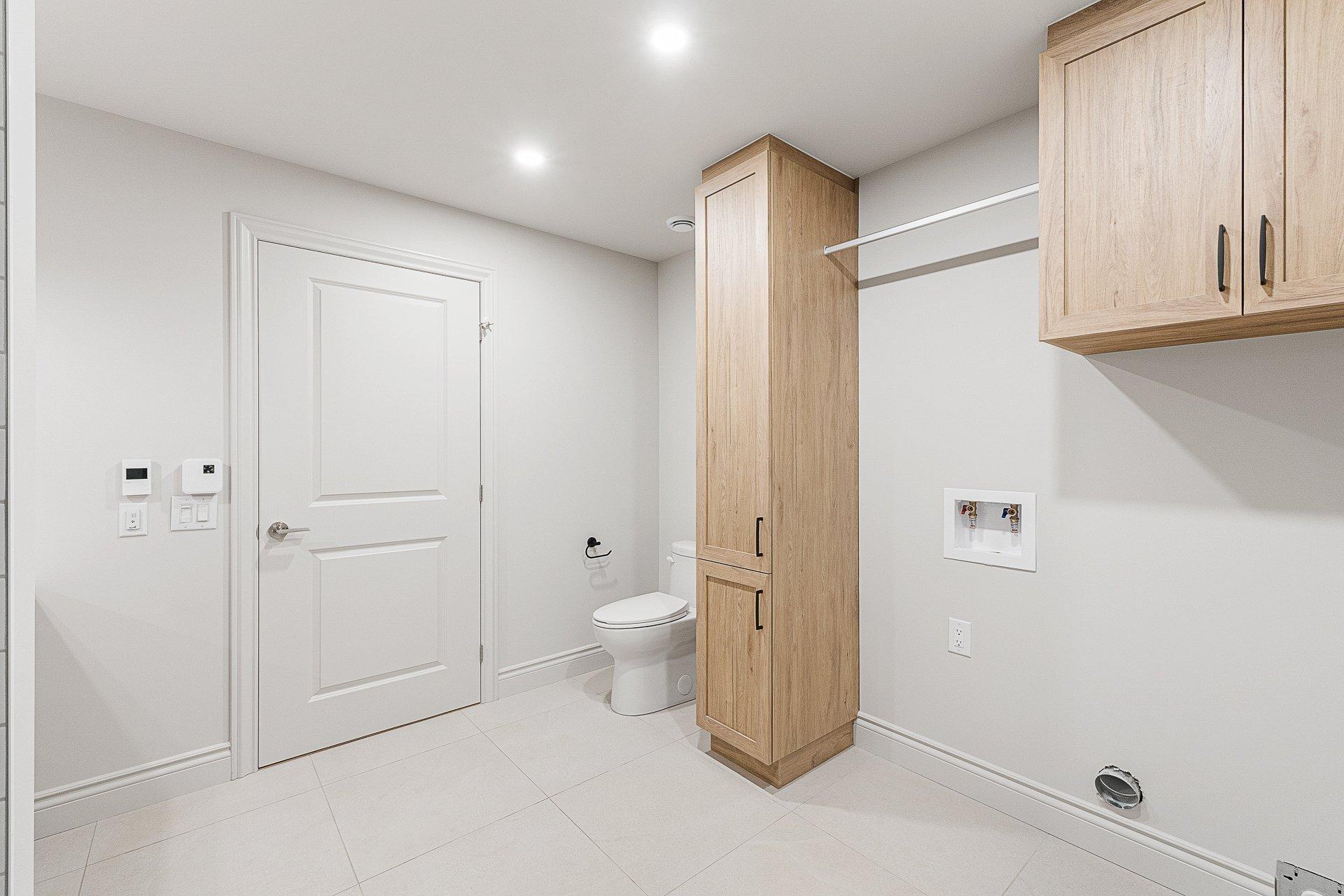 









977


Ch. Massawippi

, 5,
North Hatley,




QC
J0B2C0

