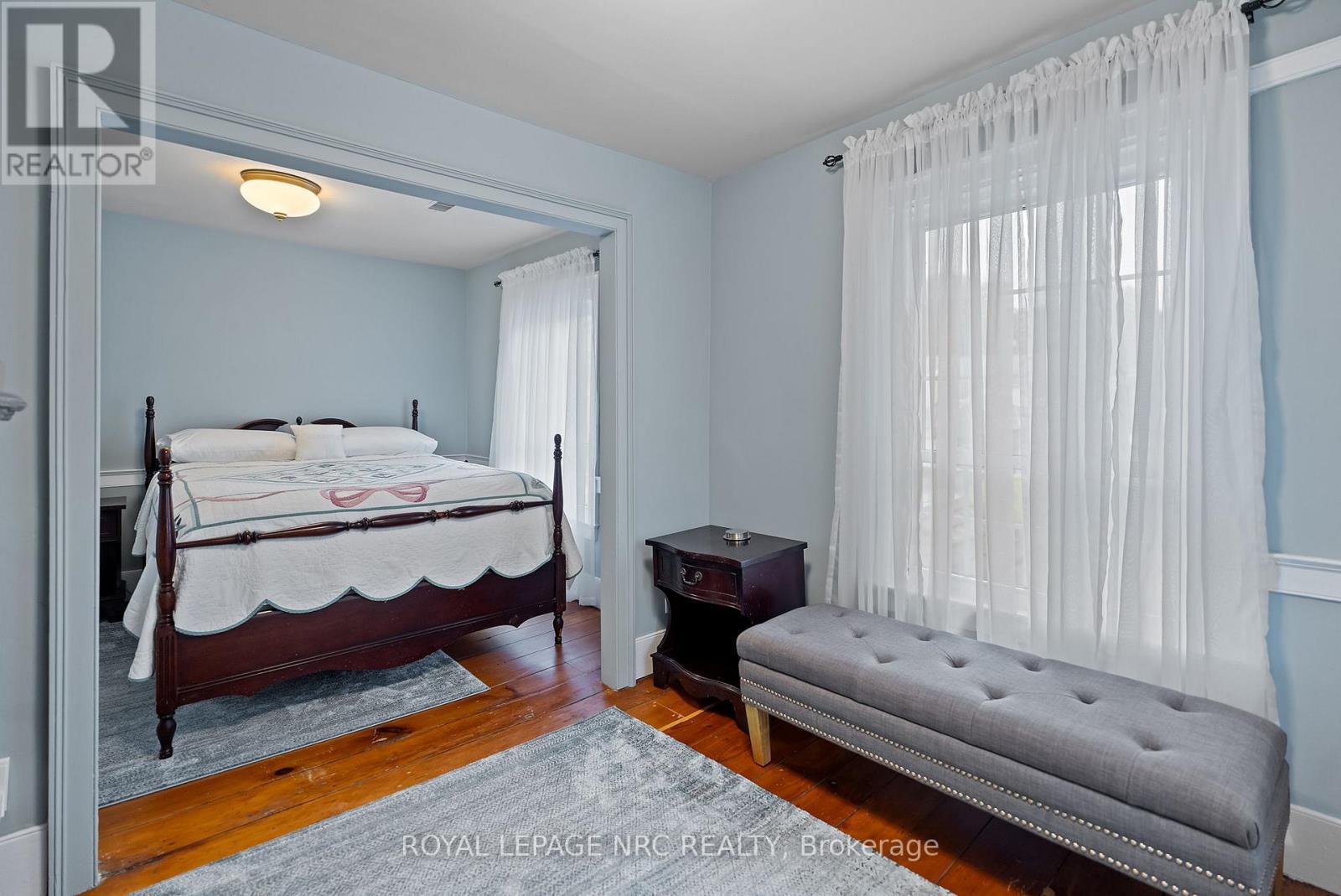 












307 MISSISSAGUA STREET

,
Niagara-on-the-Lake (Town),




Ontario
L0S1J0

