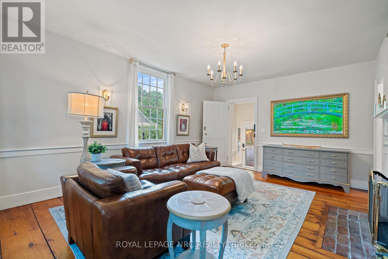 












307 MISSISSAGUA STREET

,
Niagara-on-the-Lake (Town),




Ontario
L0S1J0

