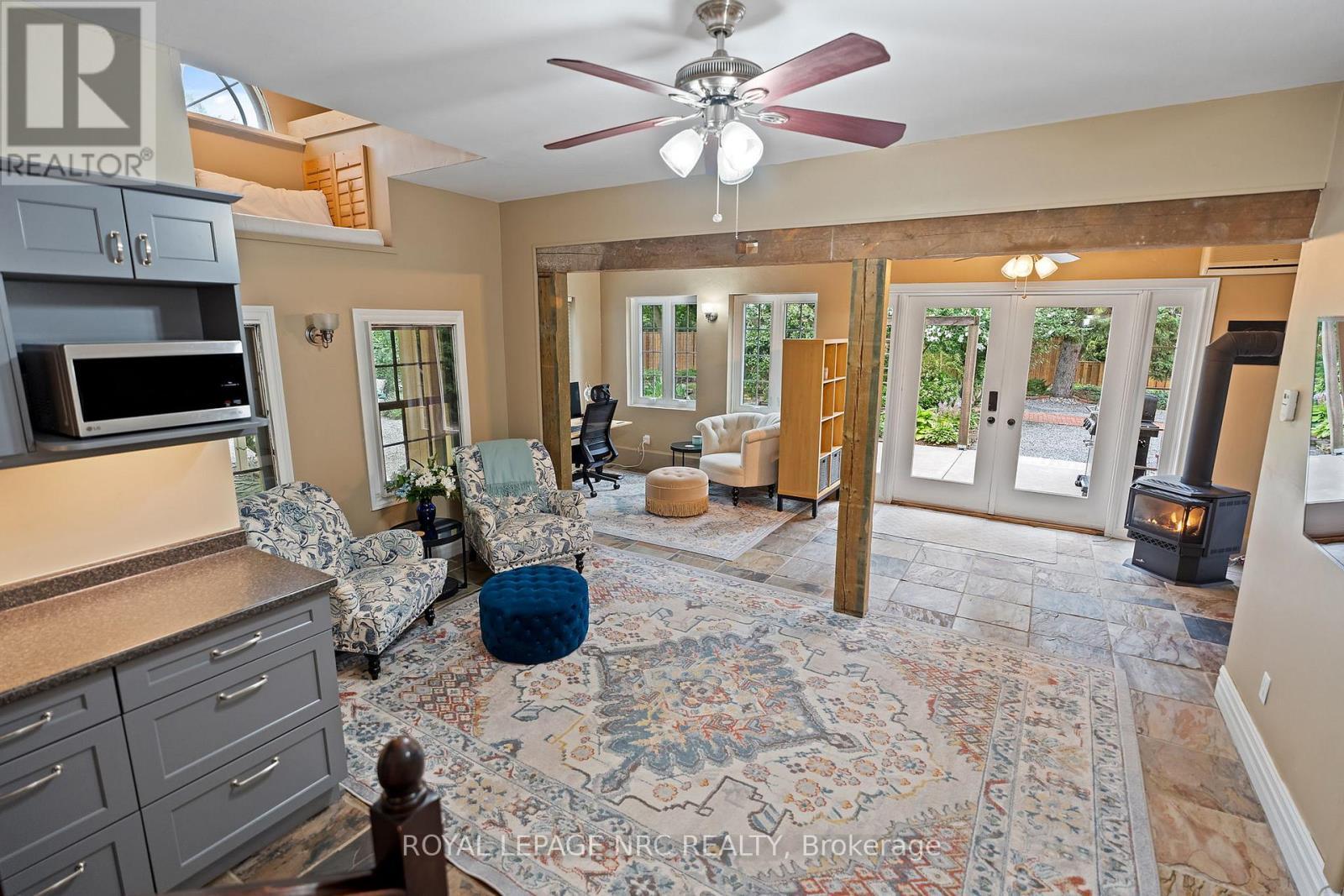 












307 MISSISSAGUA STREET

,
Niagara-on-the-Lake (Town),




Ontario
L0S1J0

