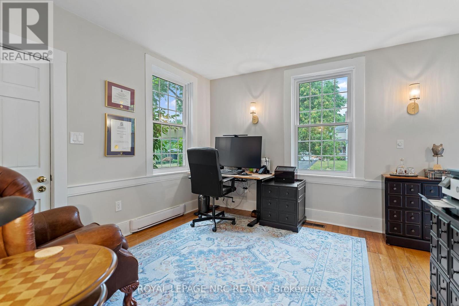 












307 MISSISSAGUA STREET

,
Niagara-on-the-Lake (Town),




Ontario
L0S1J0

