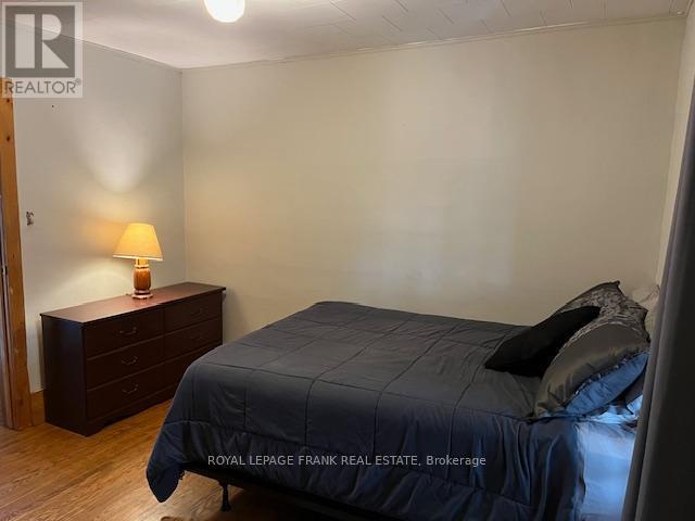












7 HASTINGS STREET N

,
Bancroft (Bancroft Ward),




Ontario
K0L1C0

