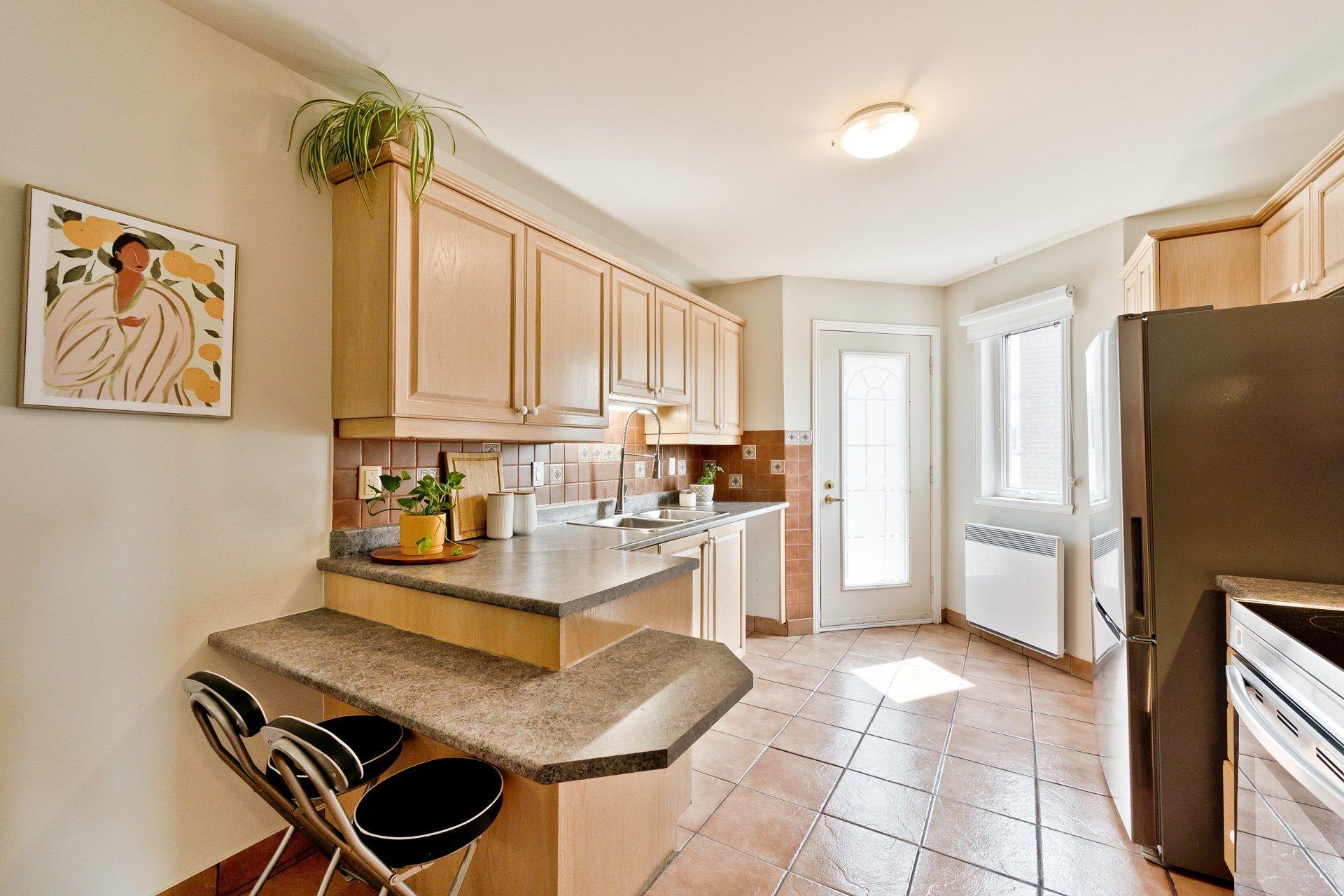 









679


Rue Alexandre-Mignault

,
Sherbrooke (Les Nations),




QC
J1L2P5

