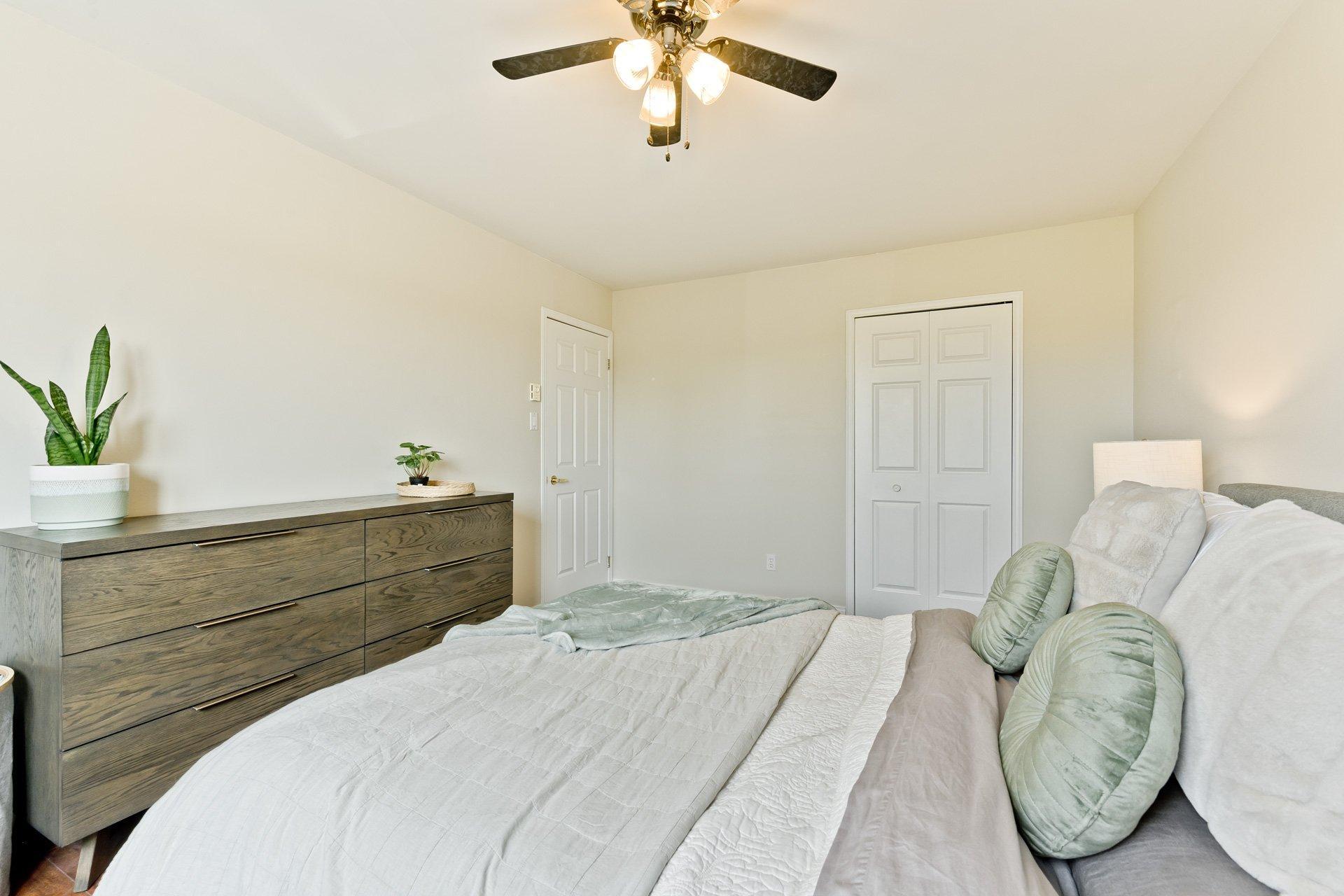 









679


Rue Alexandre-Mignault

,
Sherbrooke (Les Nations),




QC
J1L2P5

