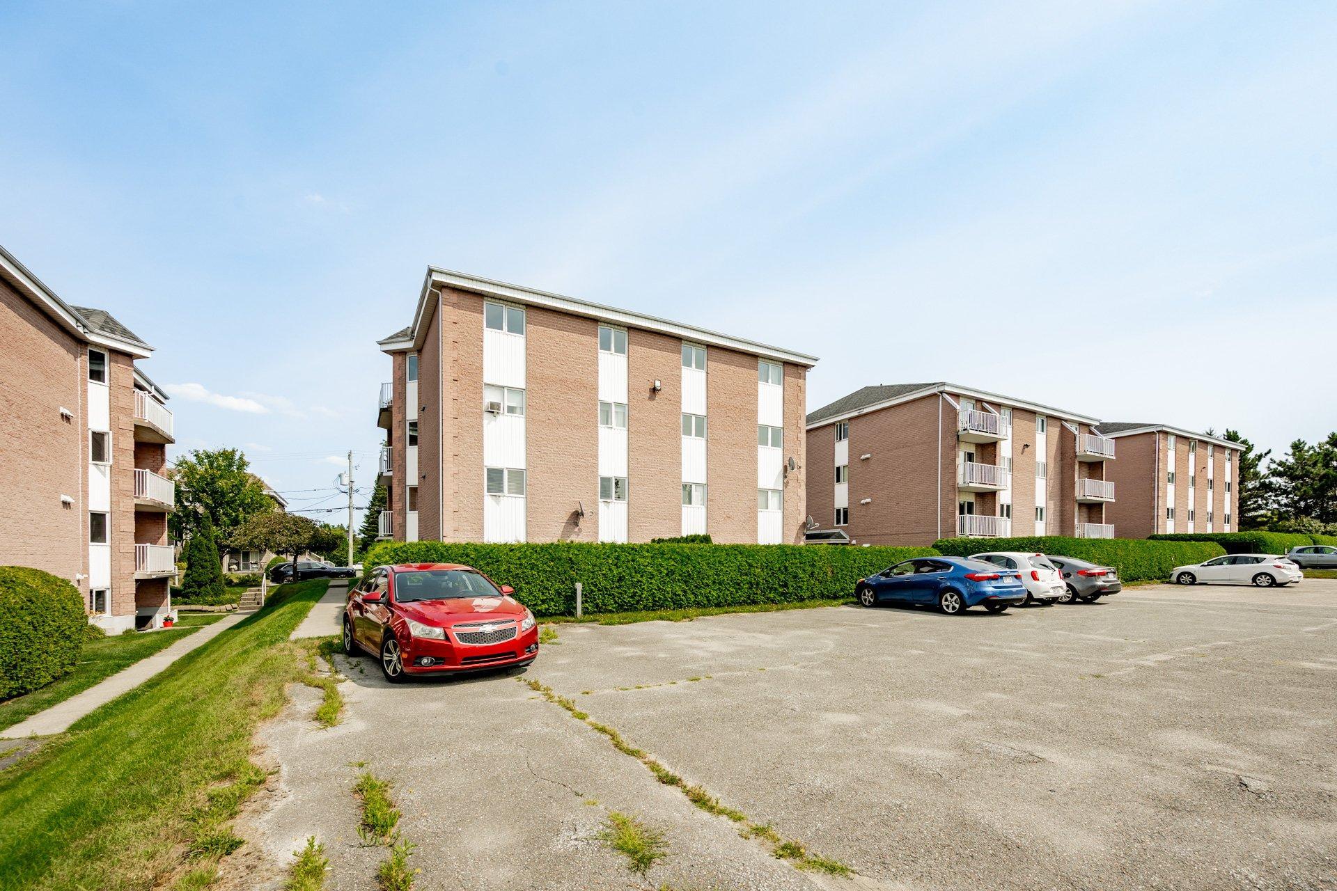 









679


Rue Alexandre-Mignault

,
Sherbrooke (Les Nations),




QC
J1L2P5

