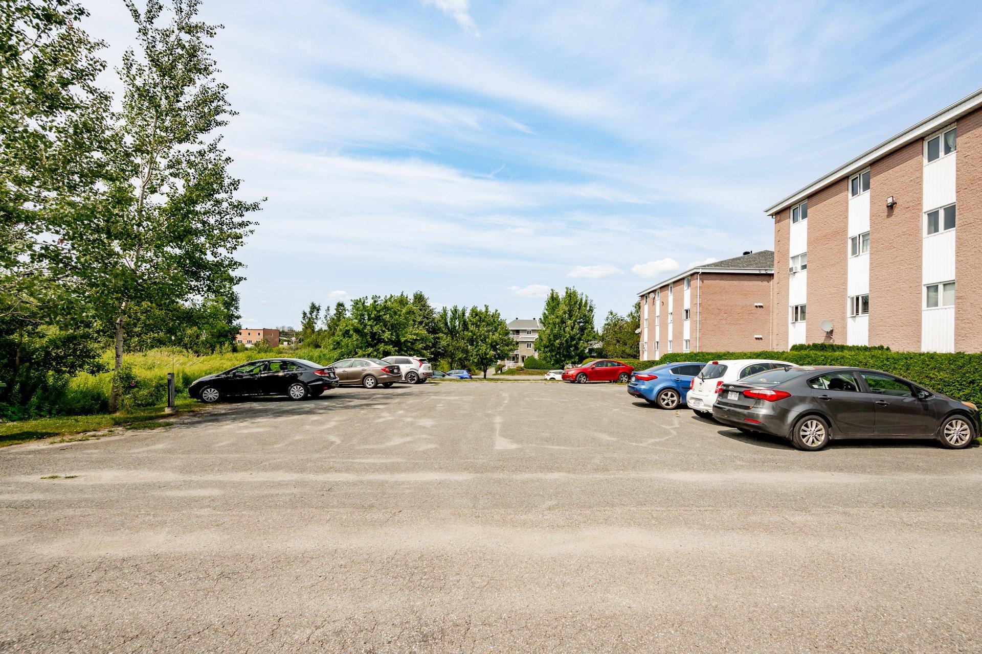 









679


Rue Alexandre-Mignault

,
Sherbrooke (Les Nations),




QC
J1L2P5

