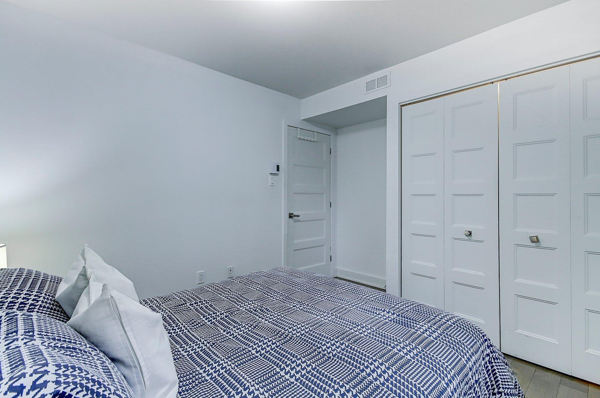 









14692


Boul. Gouin O.

, 100,
Montréal (Pierrefonds-Roxboro),




QC
H9H1B1

