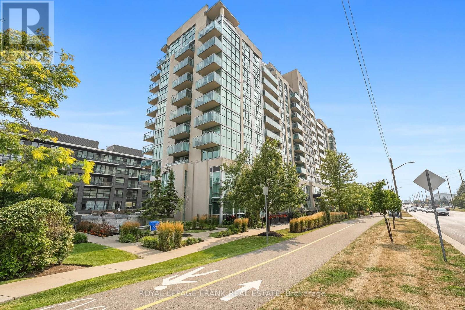 












705 - 1600 CHARLES STREET

,
Whitby (Port Whitby),




Ontario
L1N1B8

