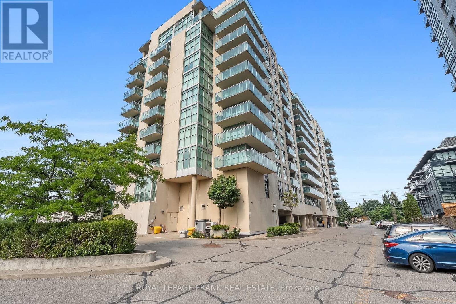 












705 - 1600 CHARLES STREET

,
Whitby (Port Whitby),




Ontario
L1N1B8

