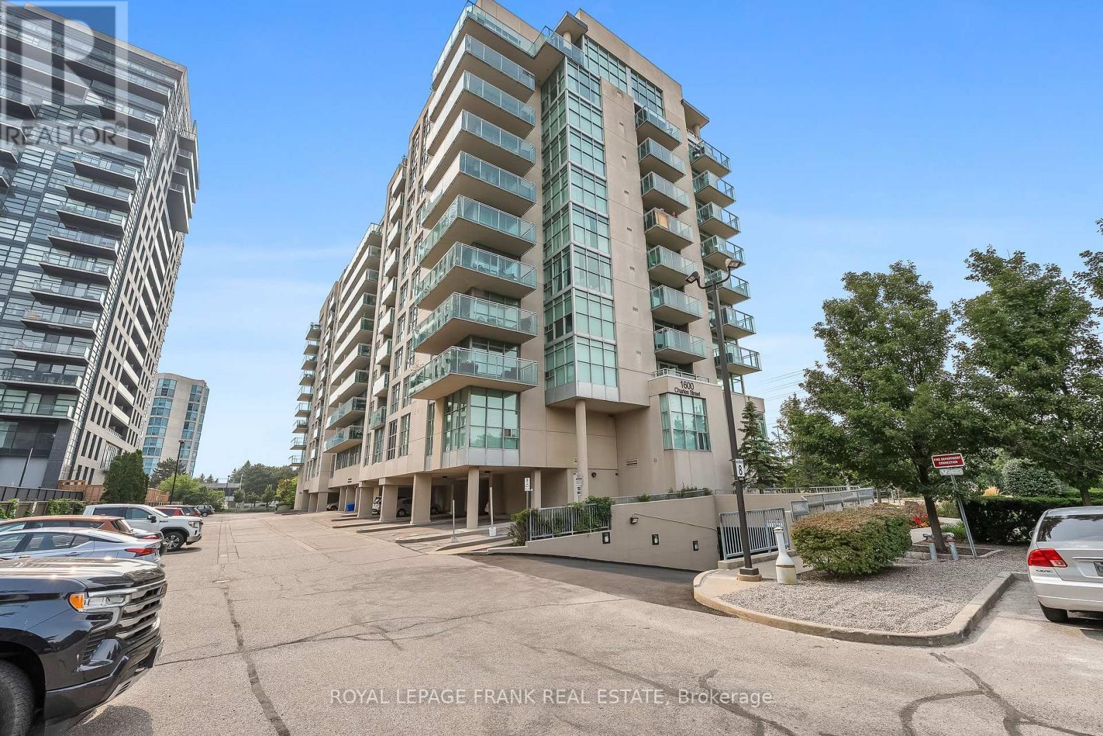












705 - 1600 CHARLES STREET

,
Whitby (Port Whitby),




Ontario
L1N1B8

