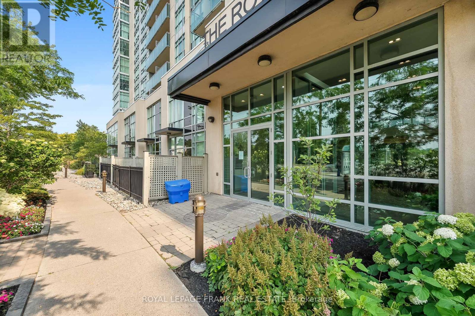 












705 - 1600 CHARLES STREET

,
Whitby (Port Whitby),




Ontario
L1N1B8

